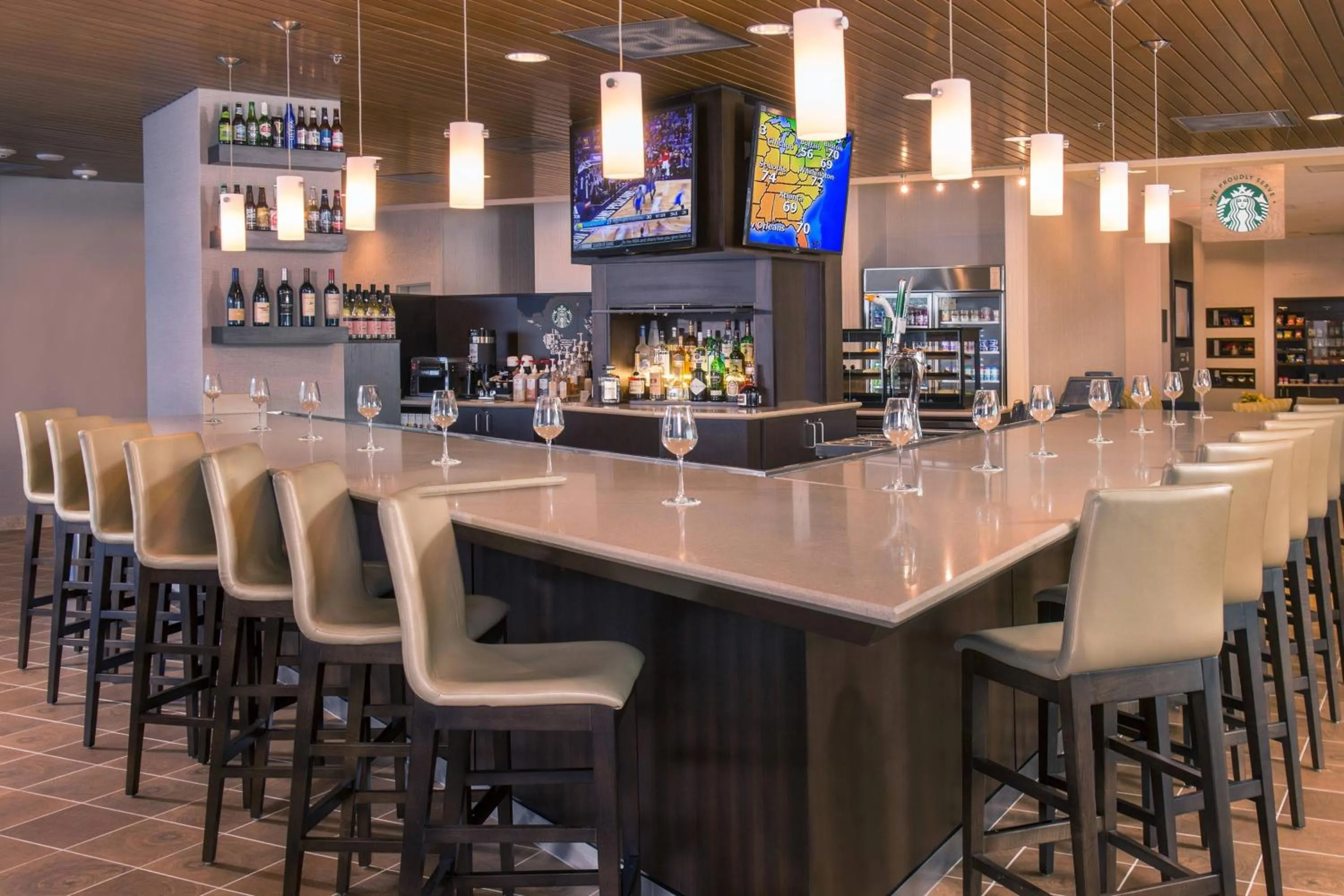 Lounge or bar in Courtyard Washington, DC/U.S. Capitol