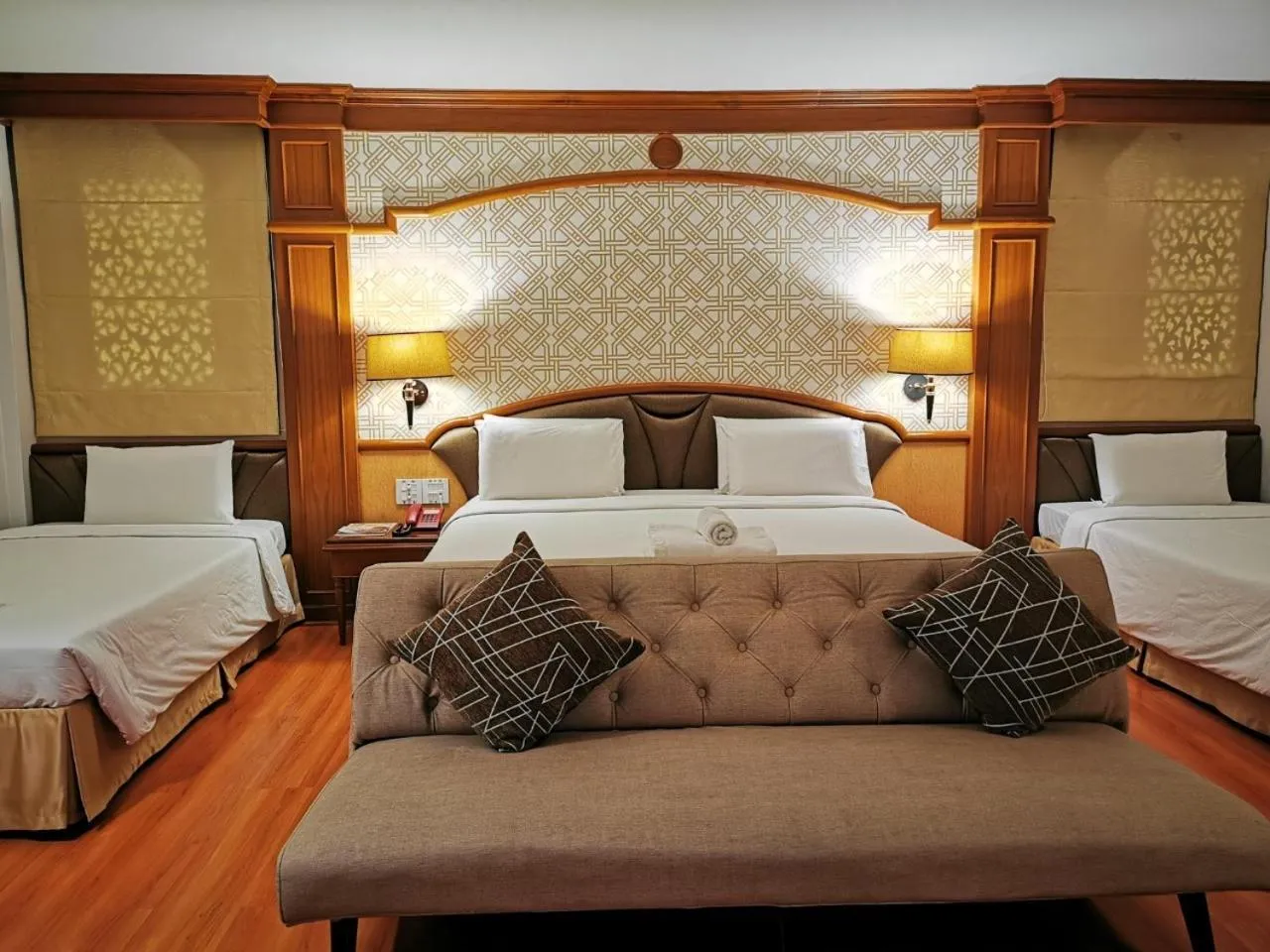 Bed in Sakol Hotel