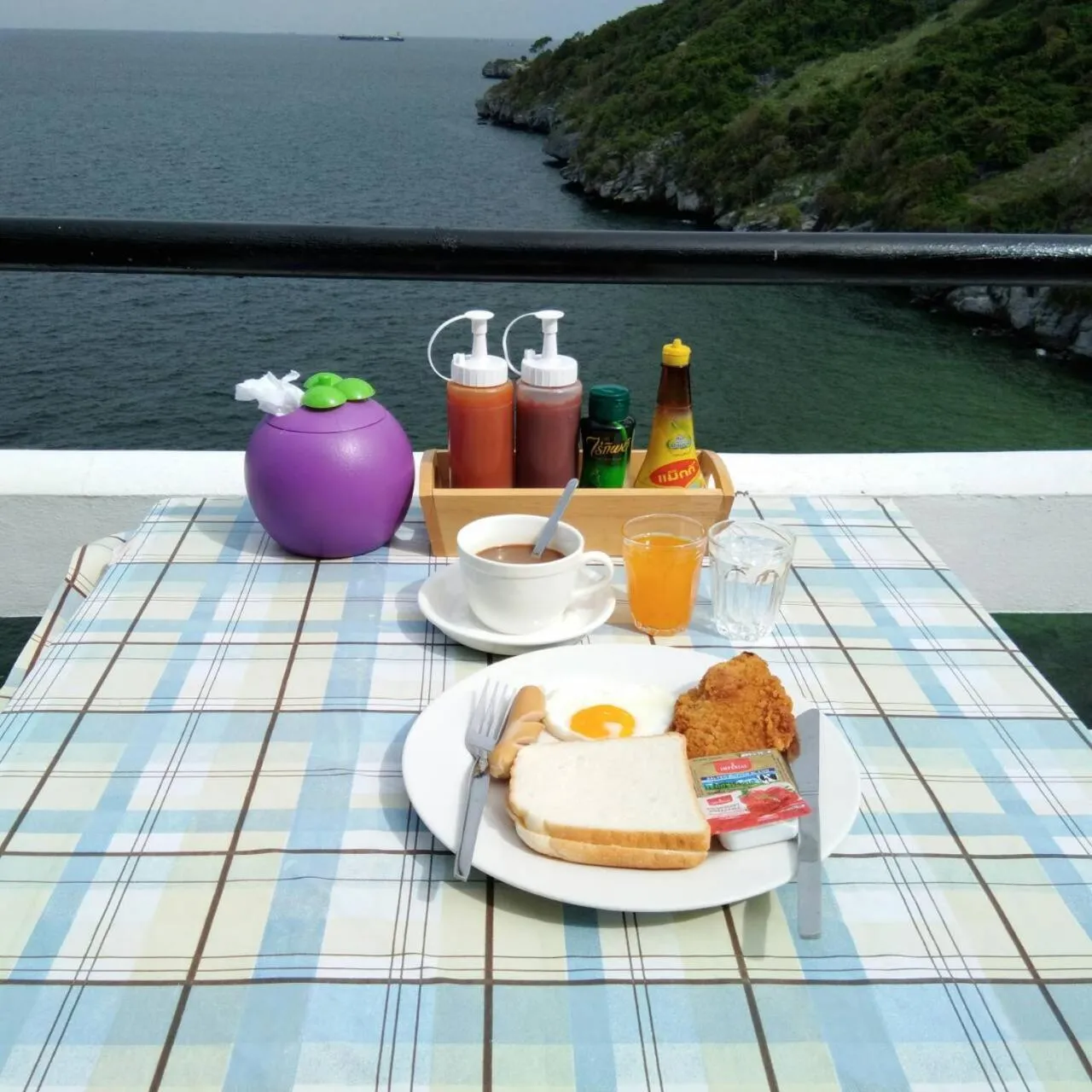 Breakfast in Ocean View Resort - Koh Sichang