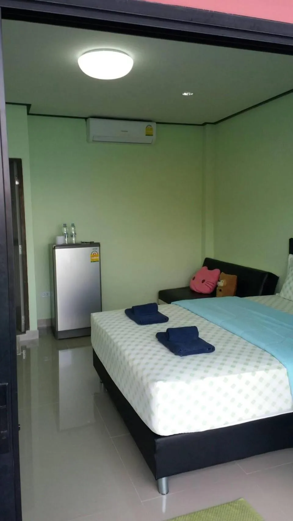 Bed in Ocean View Resort - Koh Sichang