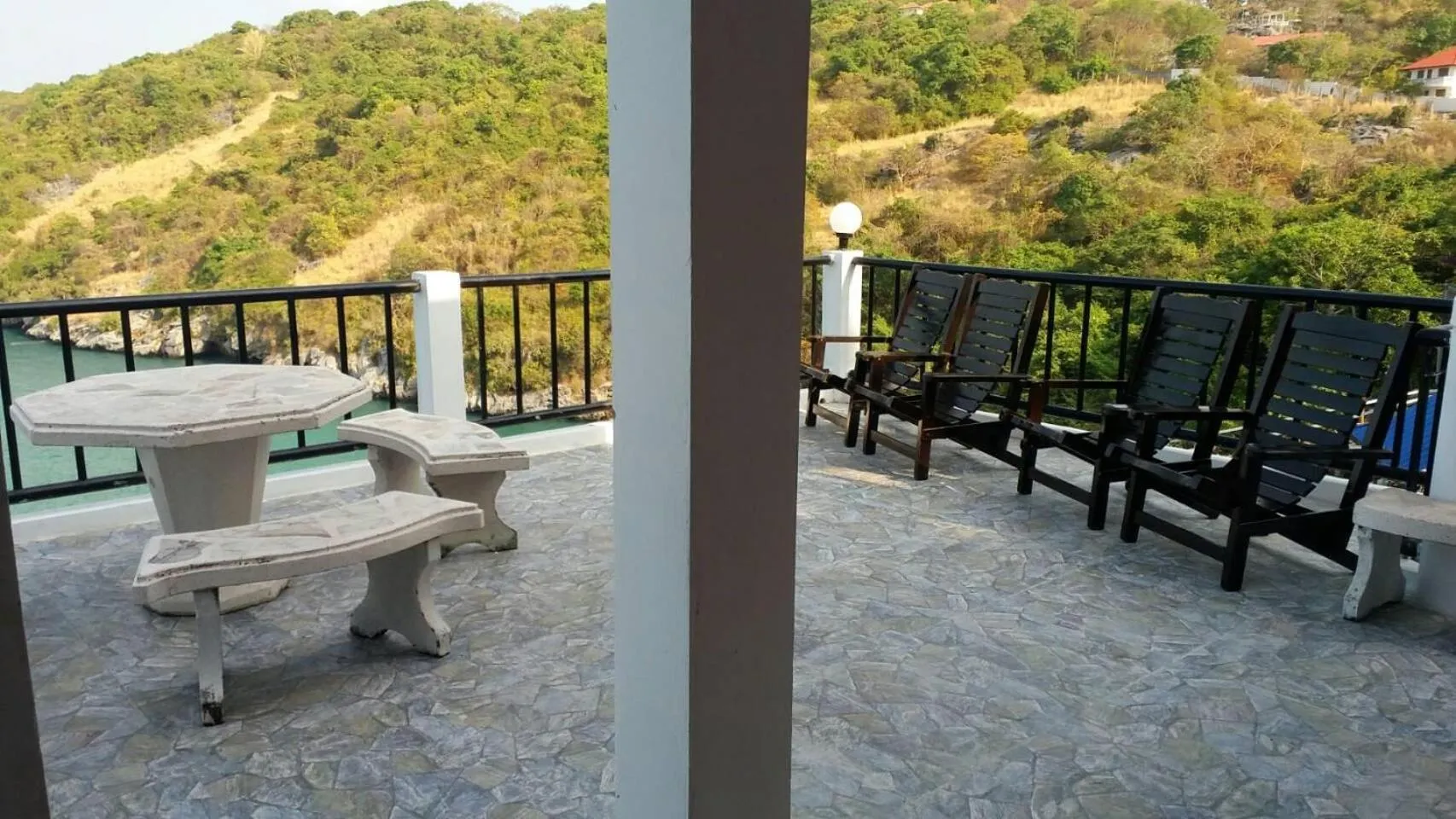 Ocean View Resort - Koh Sichang