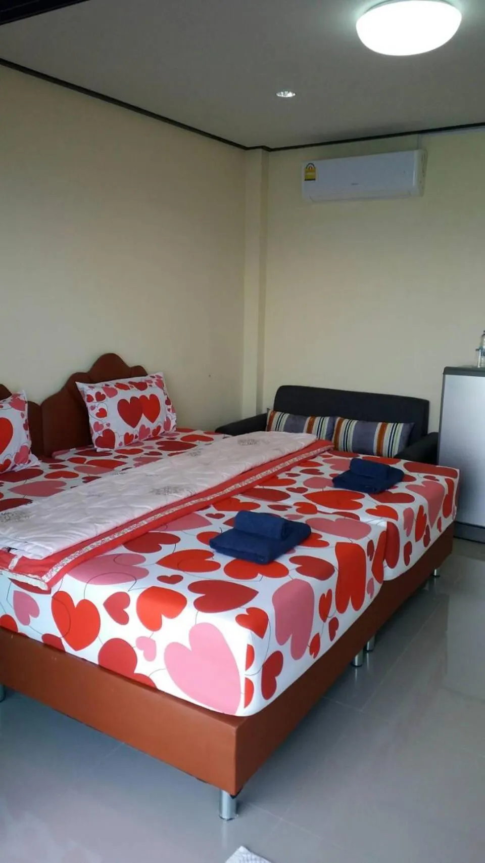 Bed in Ocean View Resort - Koh Sichang