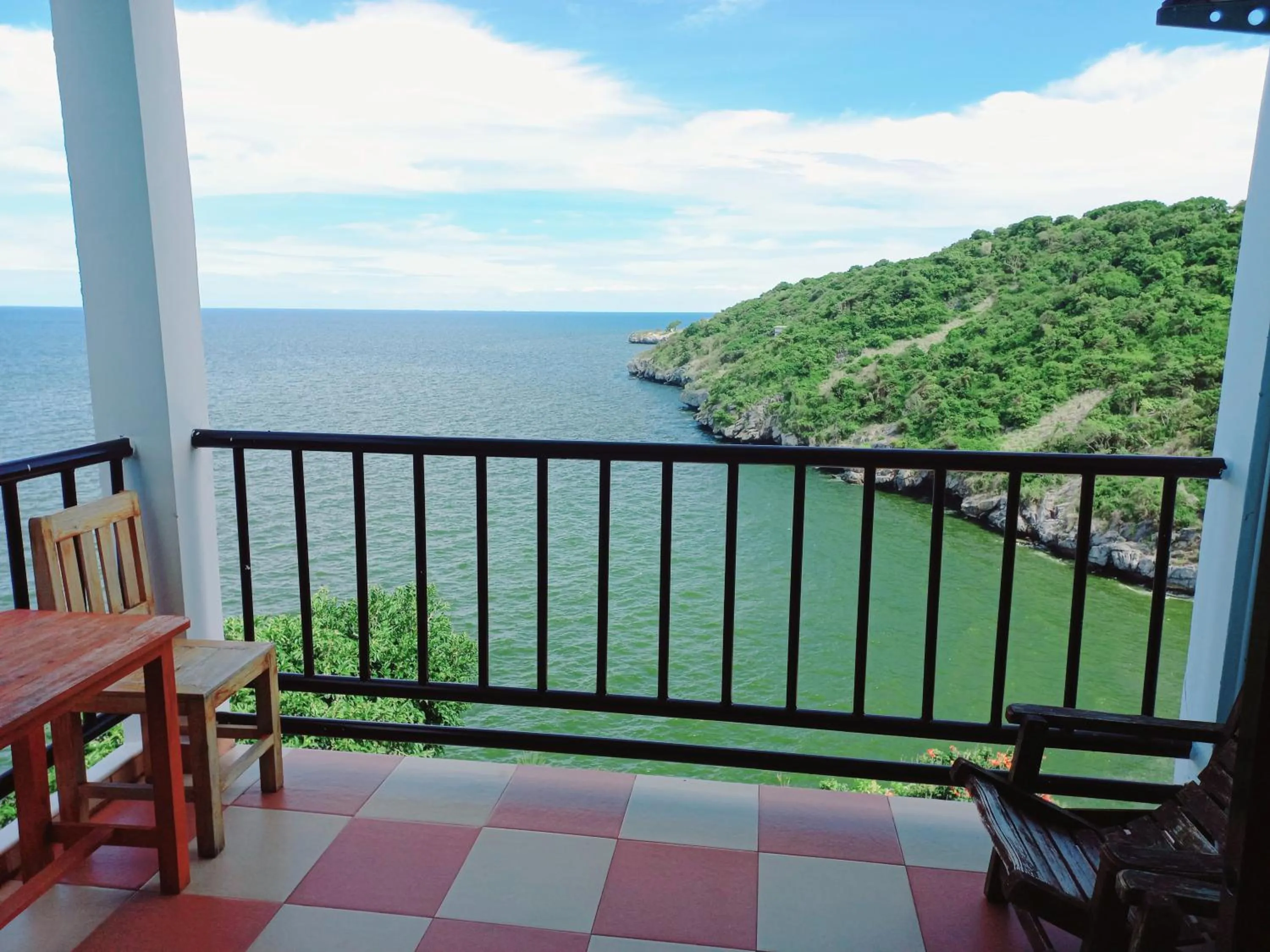 Ocean View Resort - Koh Sichang