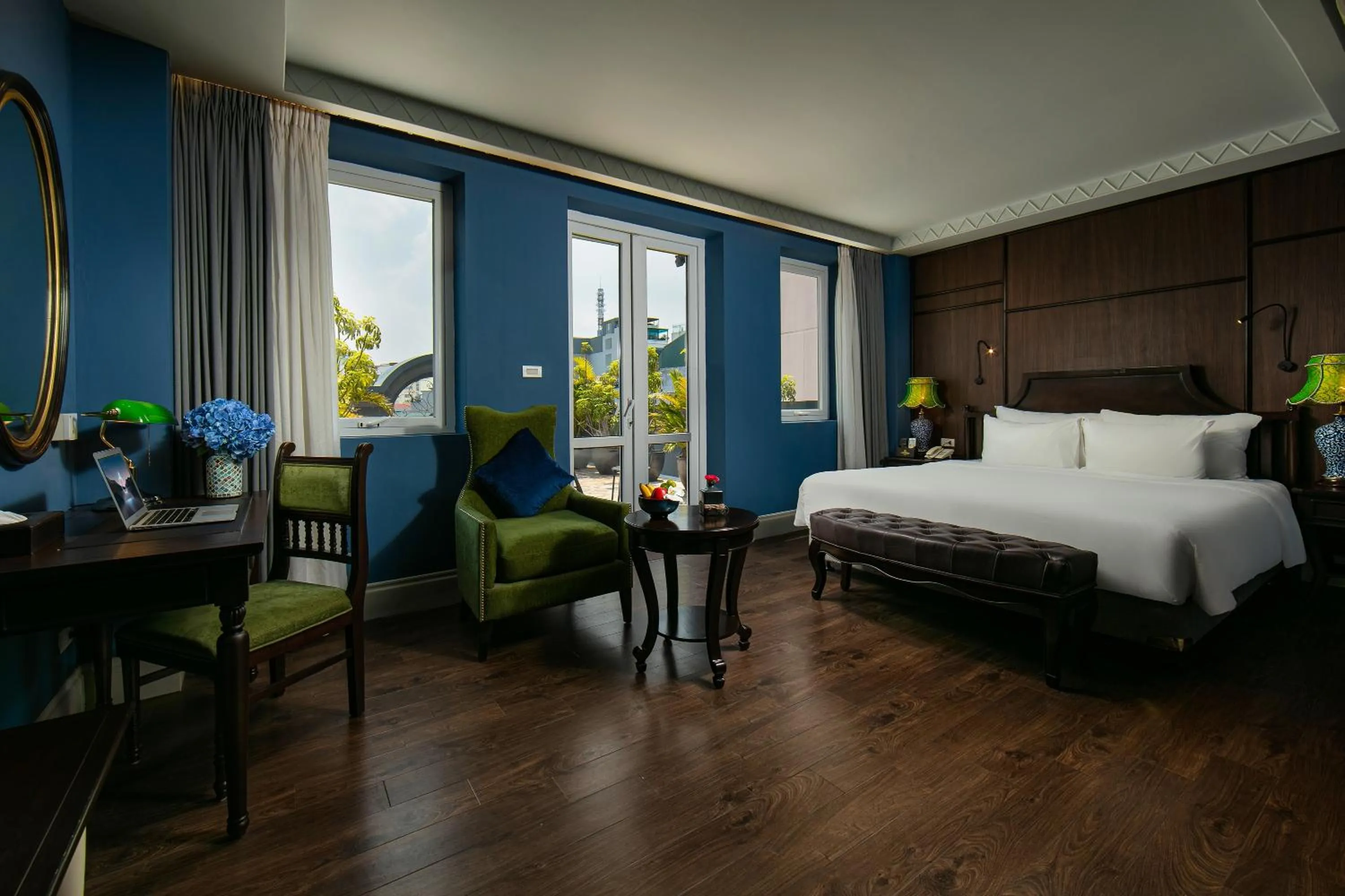 View (from property/room), Bed in O'Gallery Premier Hotel & Spa