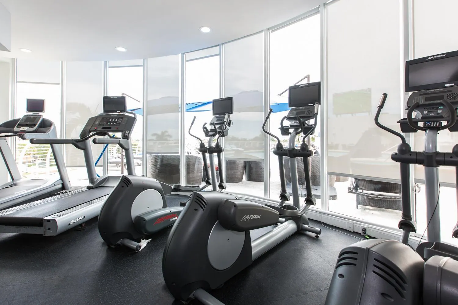 Fitness centre/facilities in Nuvo Suites Hotel - Miami Doral