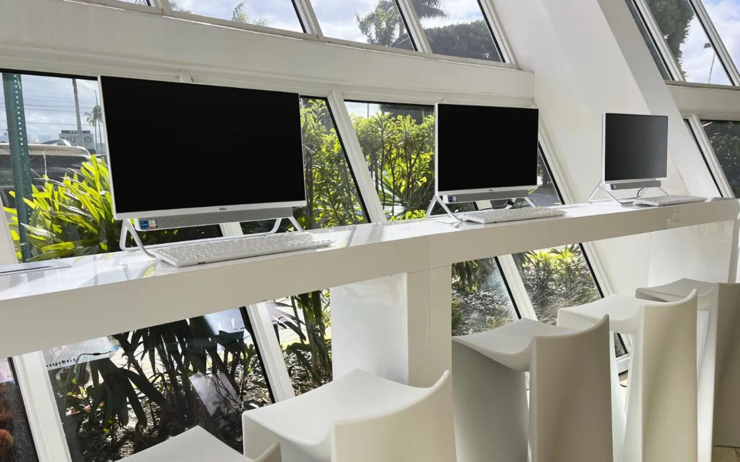 Business facilities in Nuvo Suites Hotel - Miami Doral