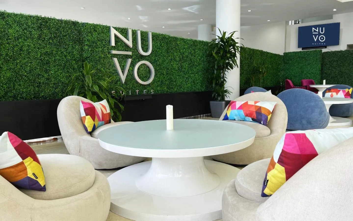 Lobby or reception in Nuvo Suites Hotel - Miami Doral
