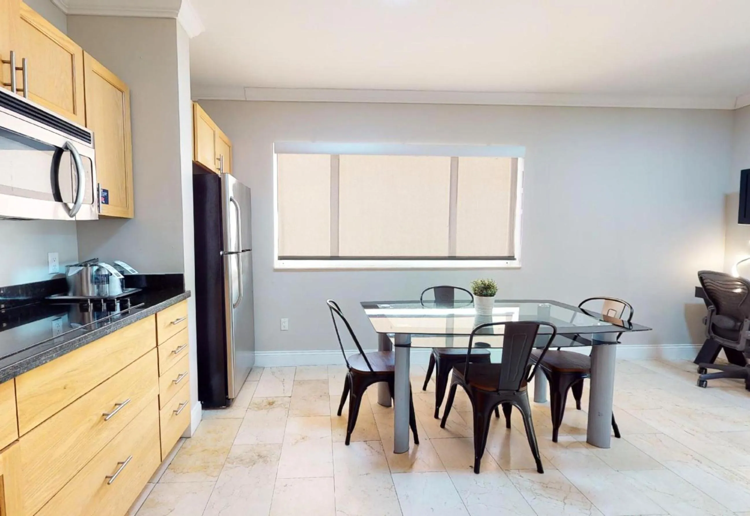 Living room in Nuvo Suites Hotel - Miami Doral