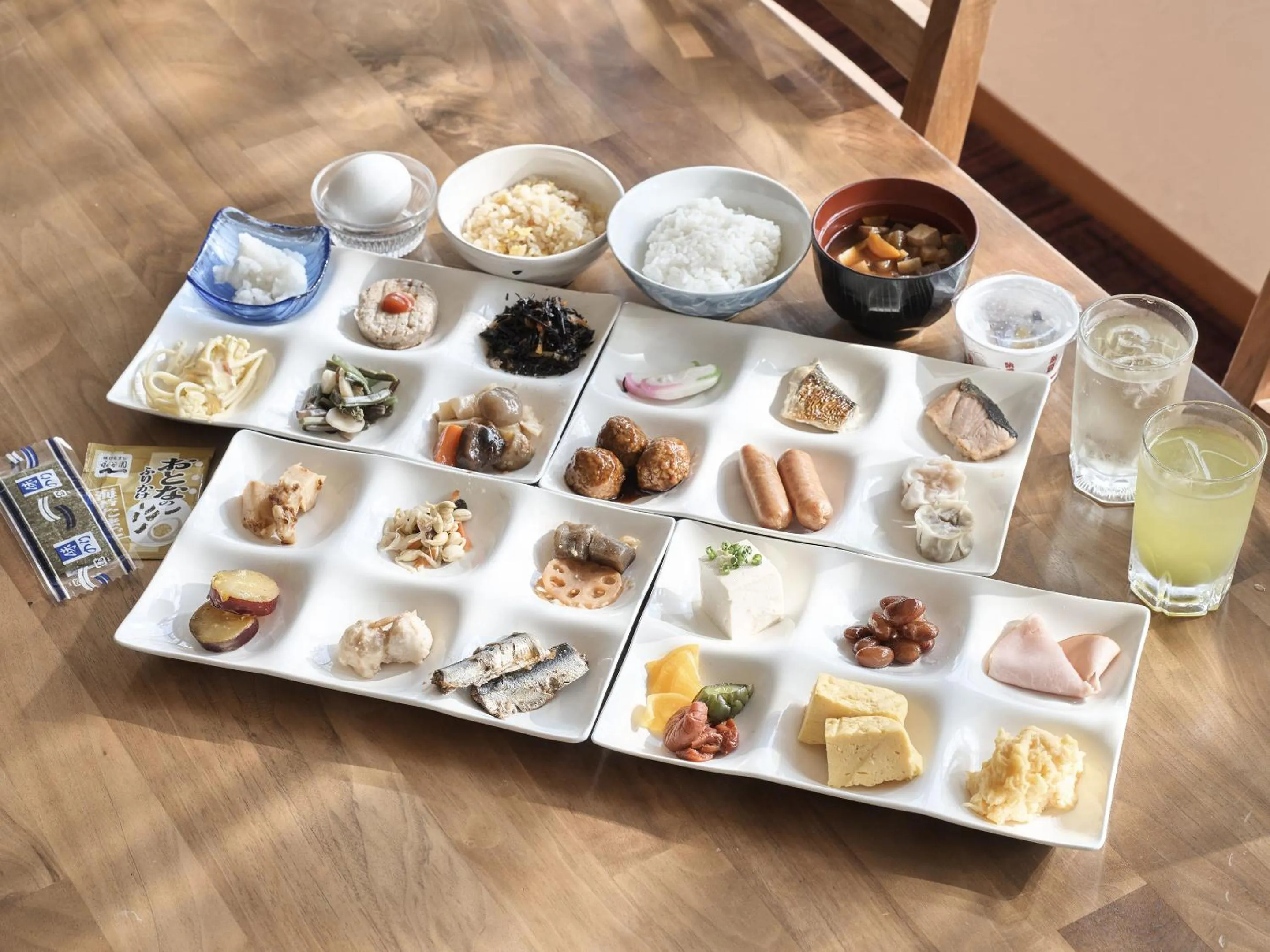 Food and drinks in Okasan Hotel