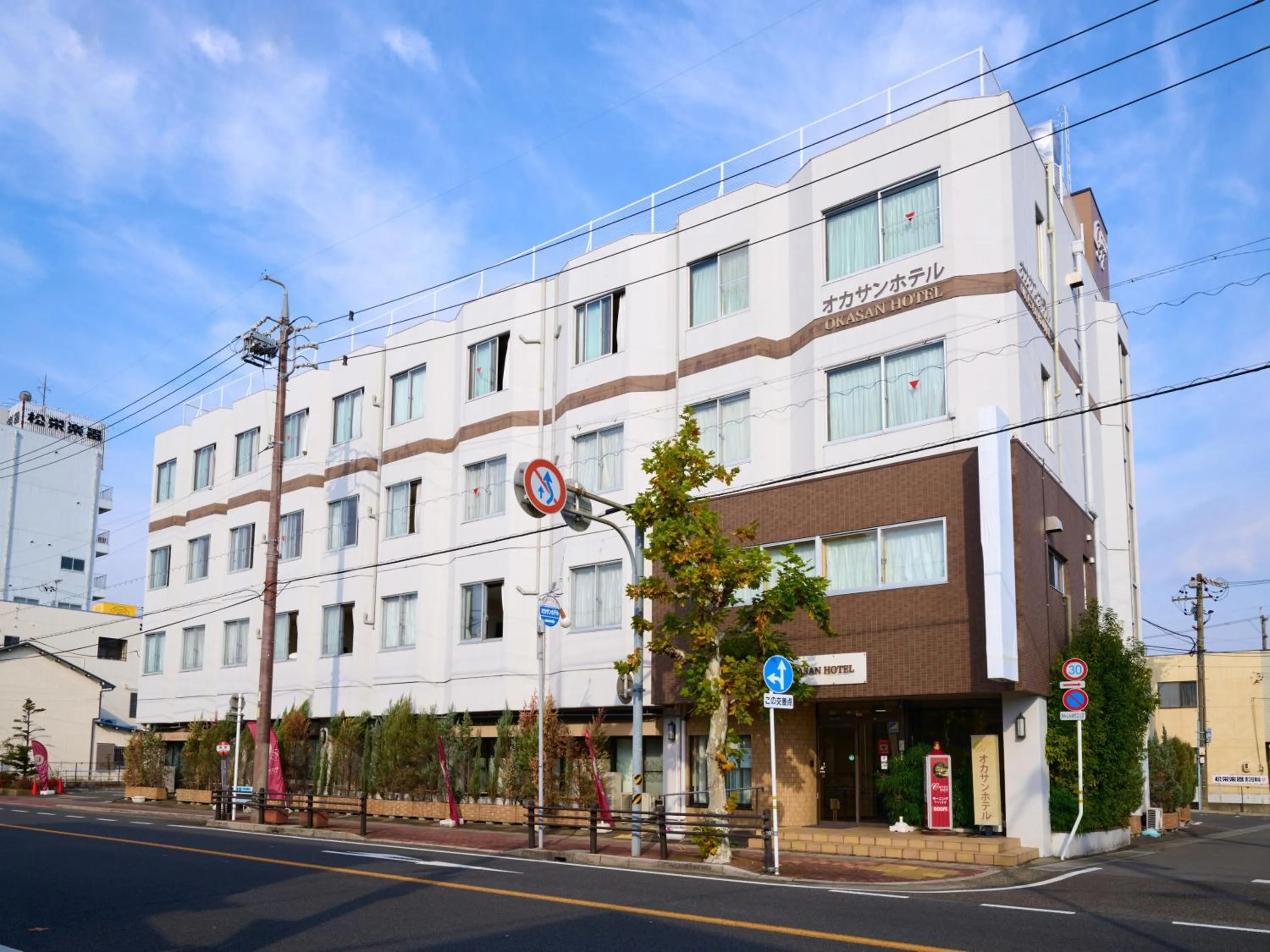 Okasan Hotel