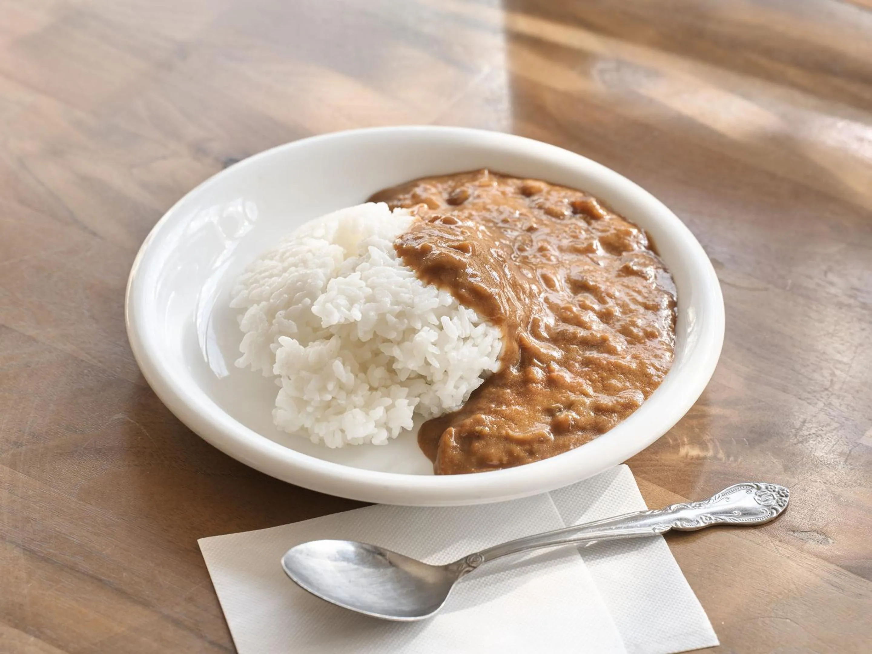 Food and drinks in Okasan Hotel