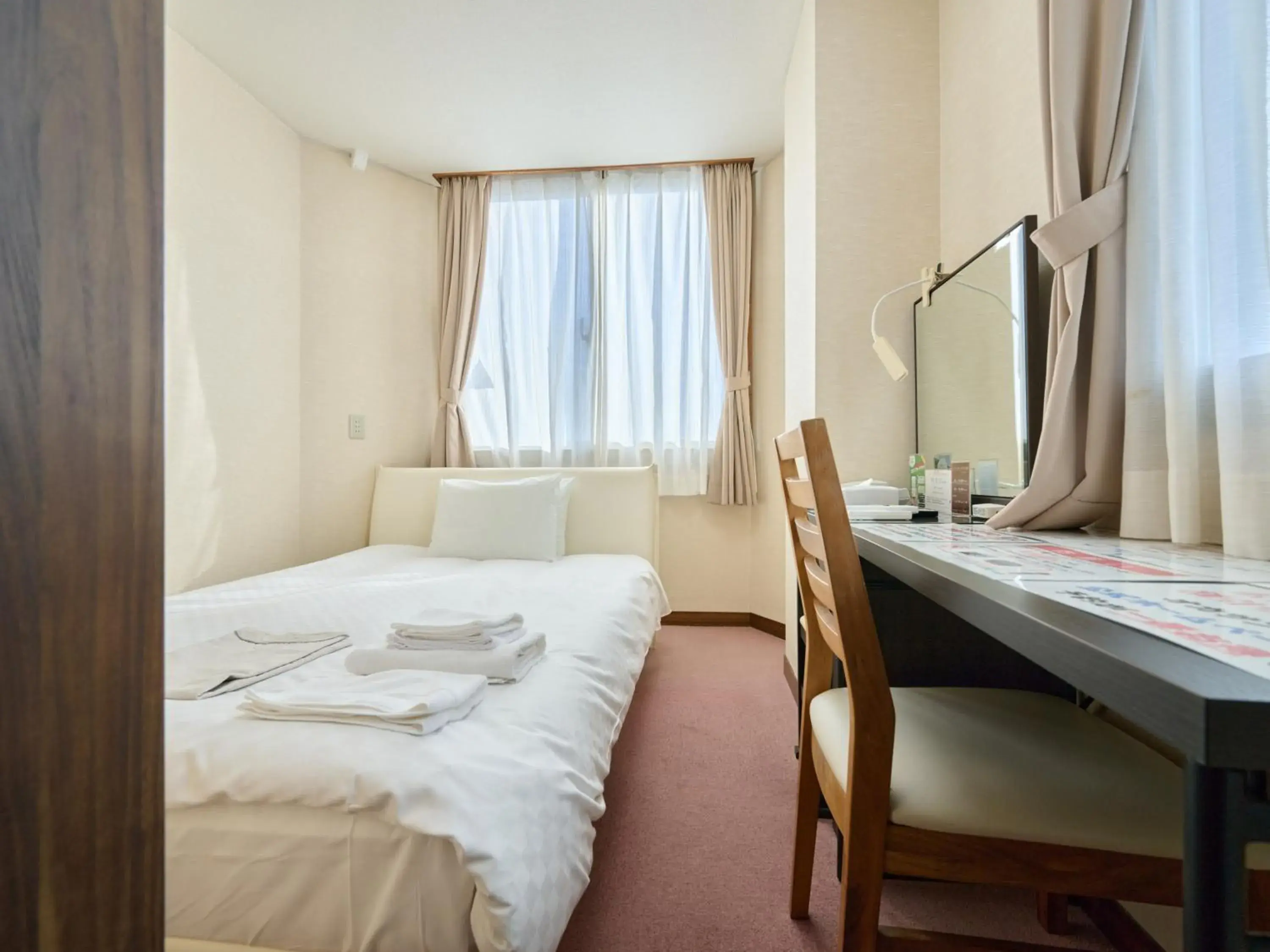 Single Room in Okasan Hotel Single Room in Okasan Hotel