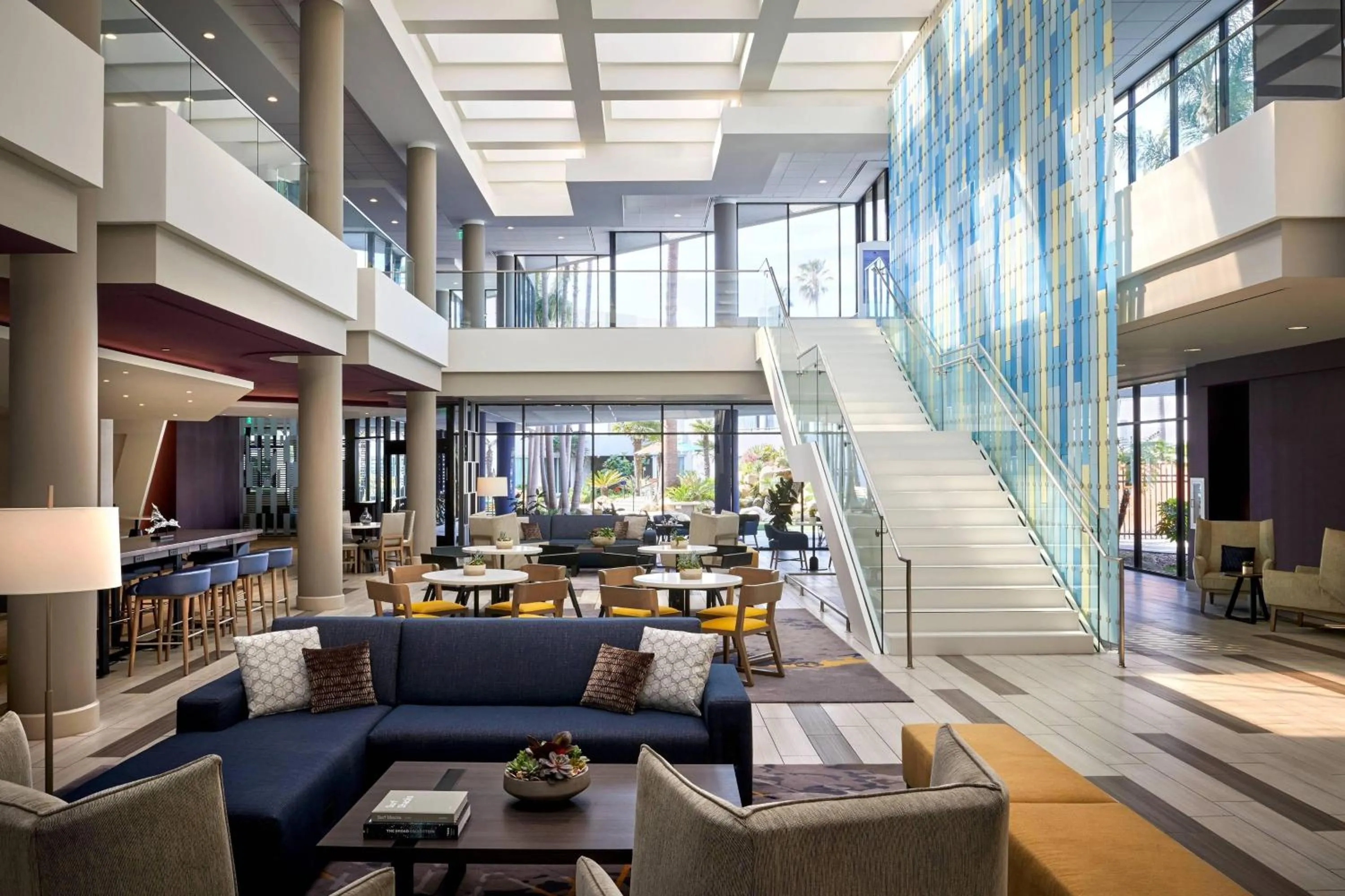 Lobby or reception in Ventura Beach Marriott