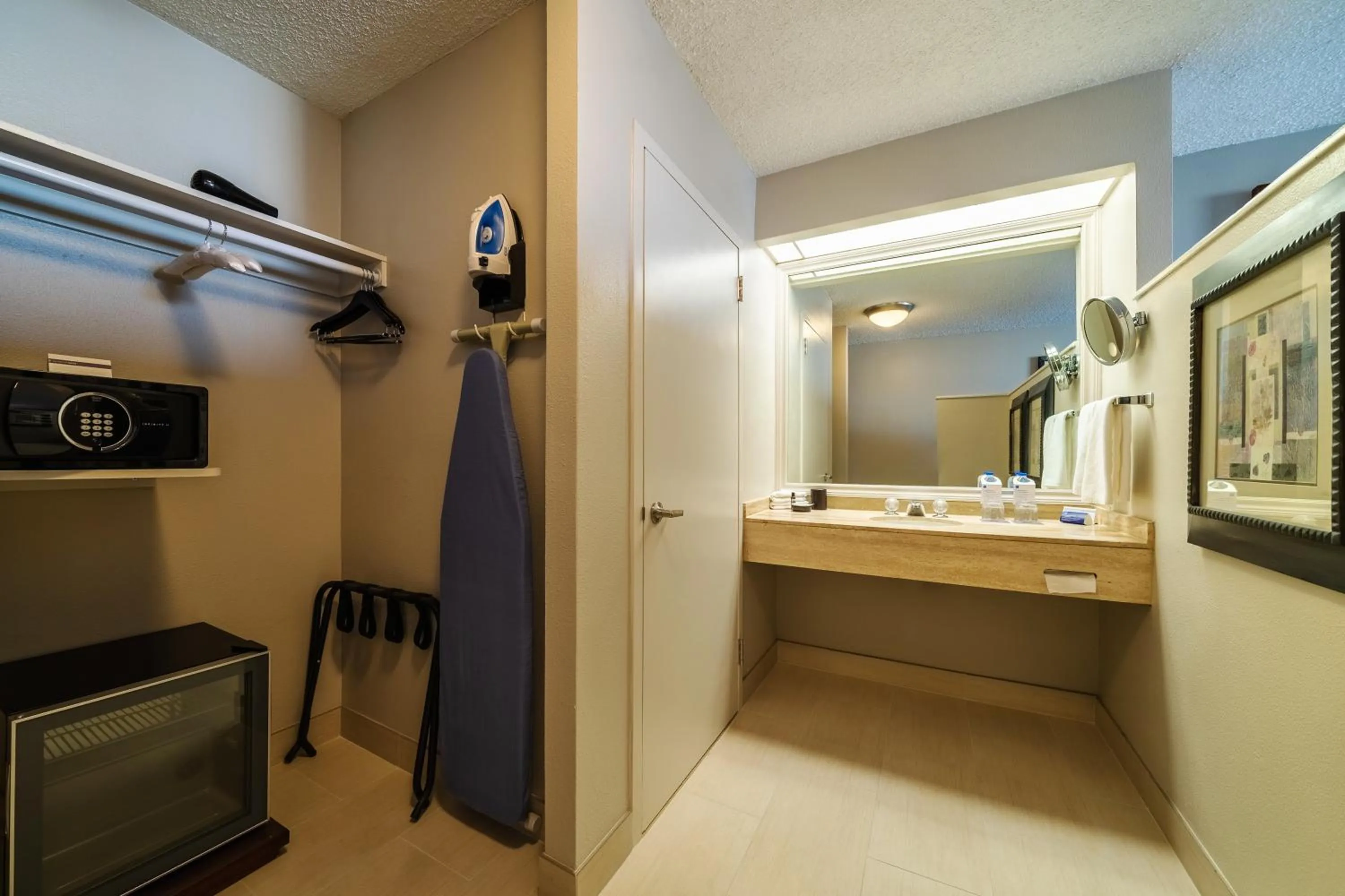 Bathroom in Hyatt Regency Miami