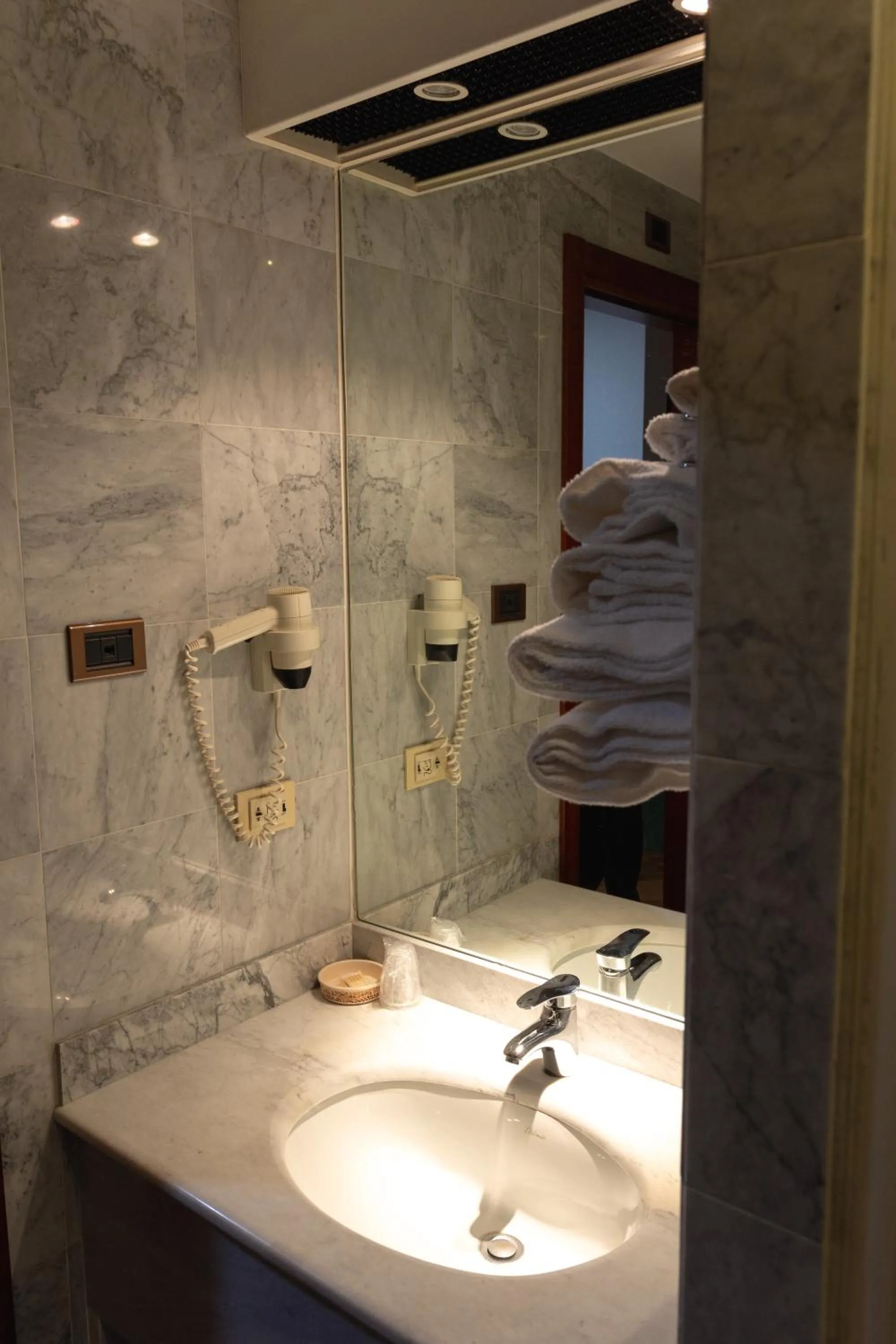 Bathroom in Hotel San Nicola