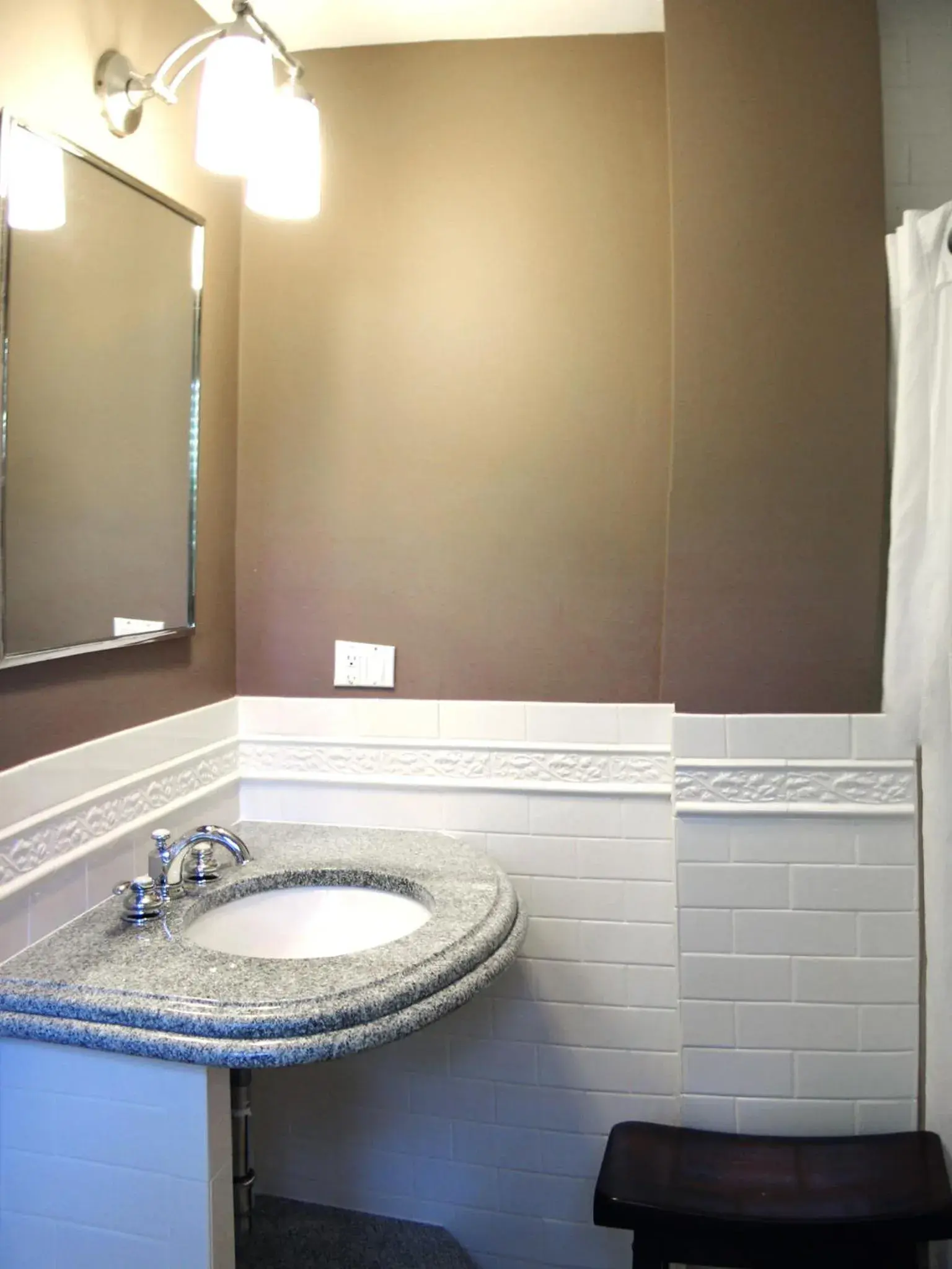 Single Room with Private External Bathroom in Longwood Inn Single Room with Private External Bathroom in Longwood Inn