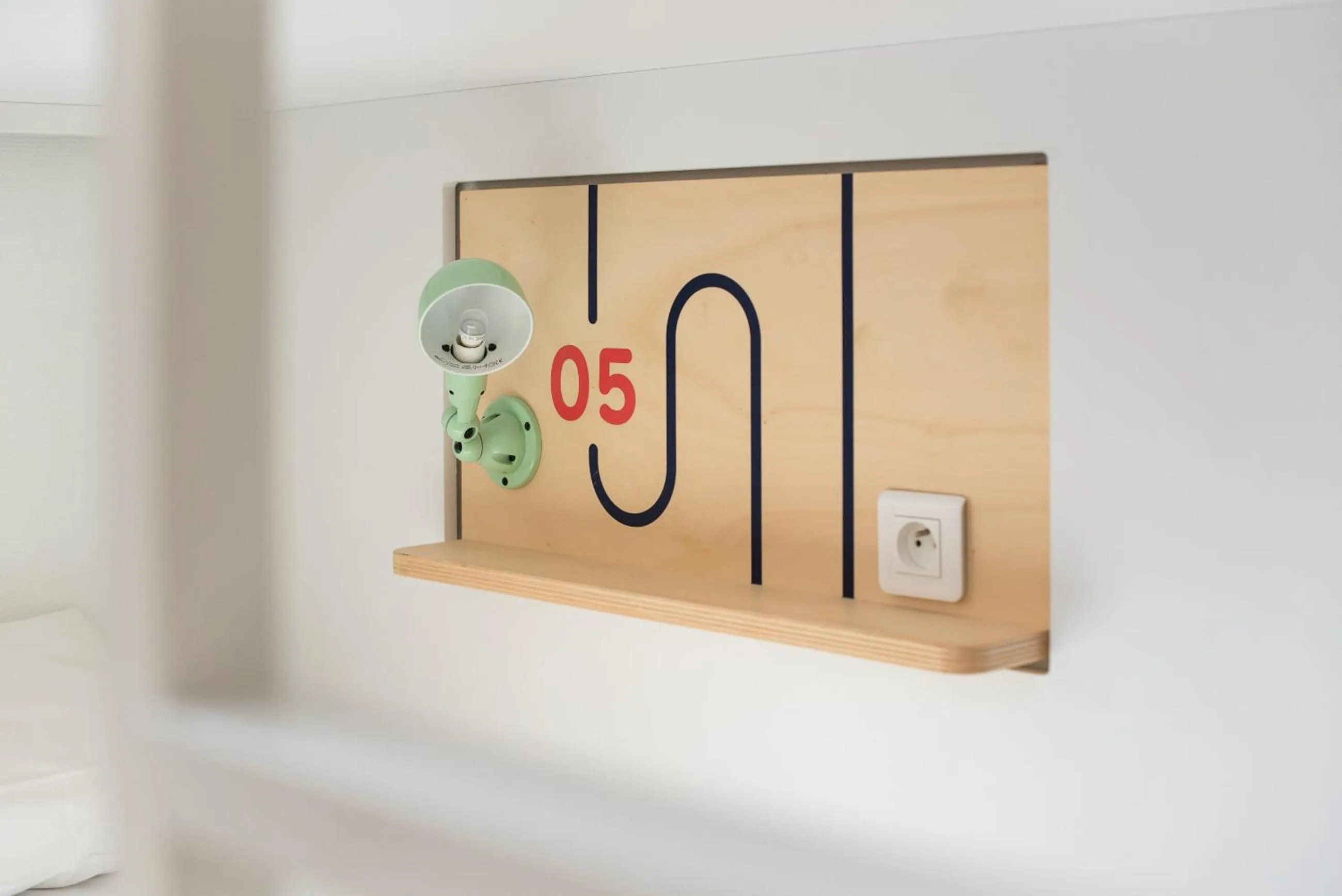 Away Hostel & Coffee Shop