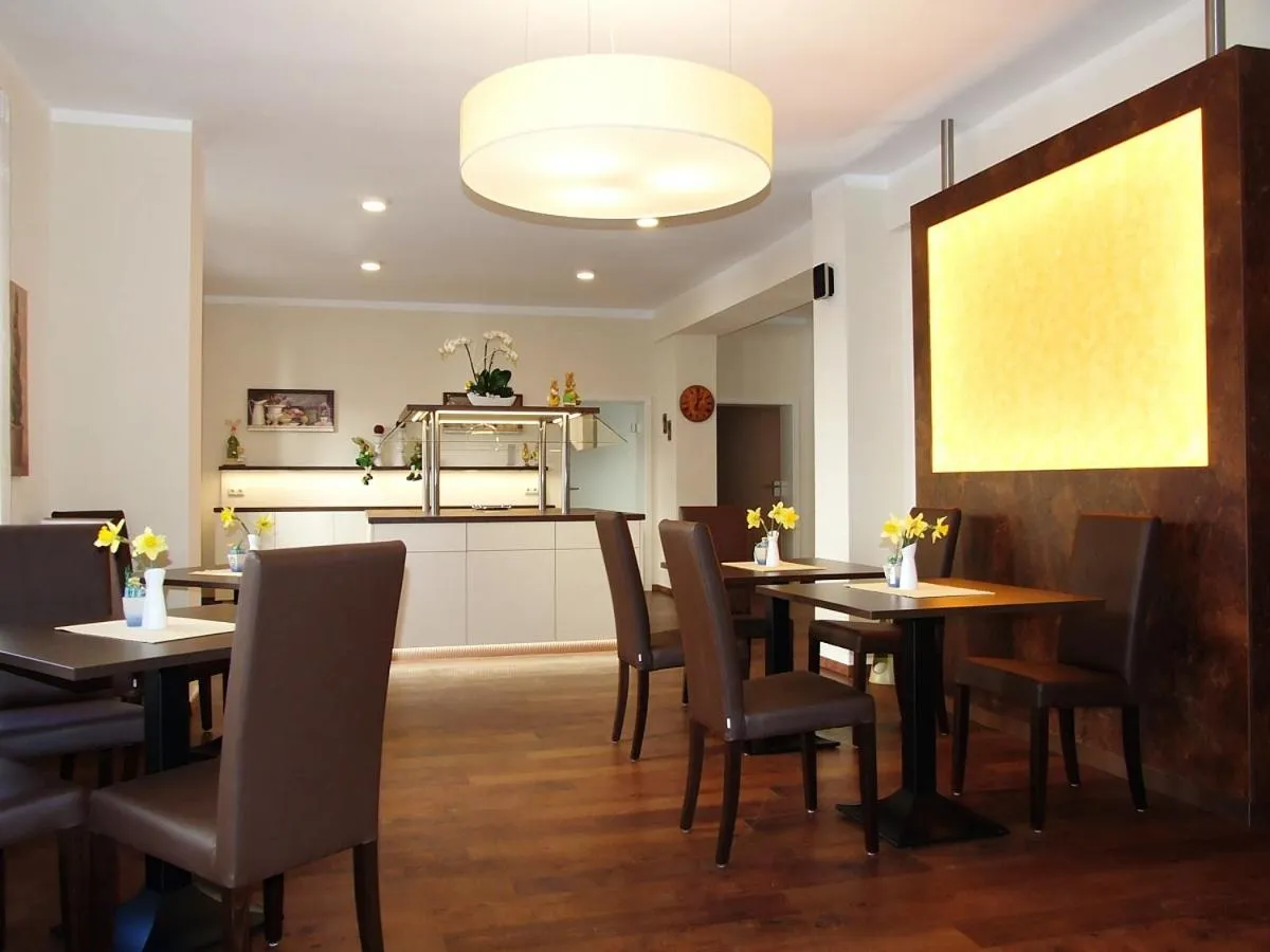 Restaurant/places to eat in Altstadthotel Goldene Kugel