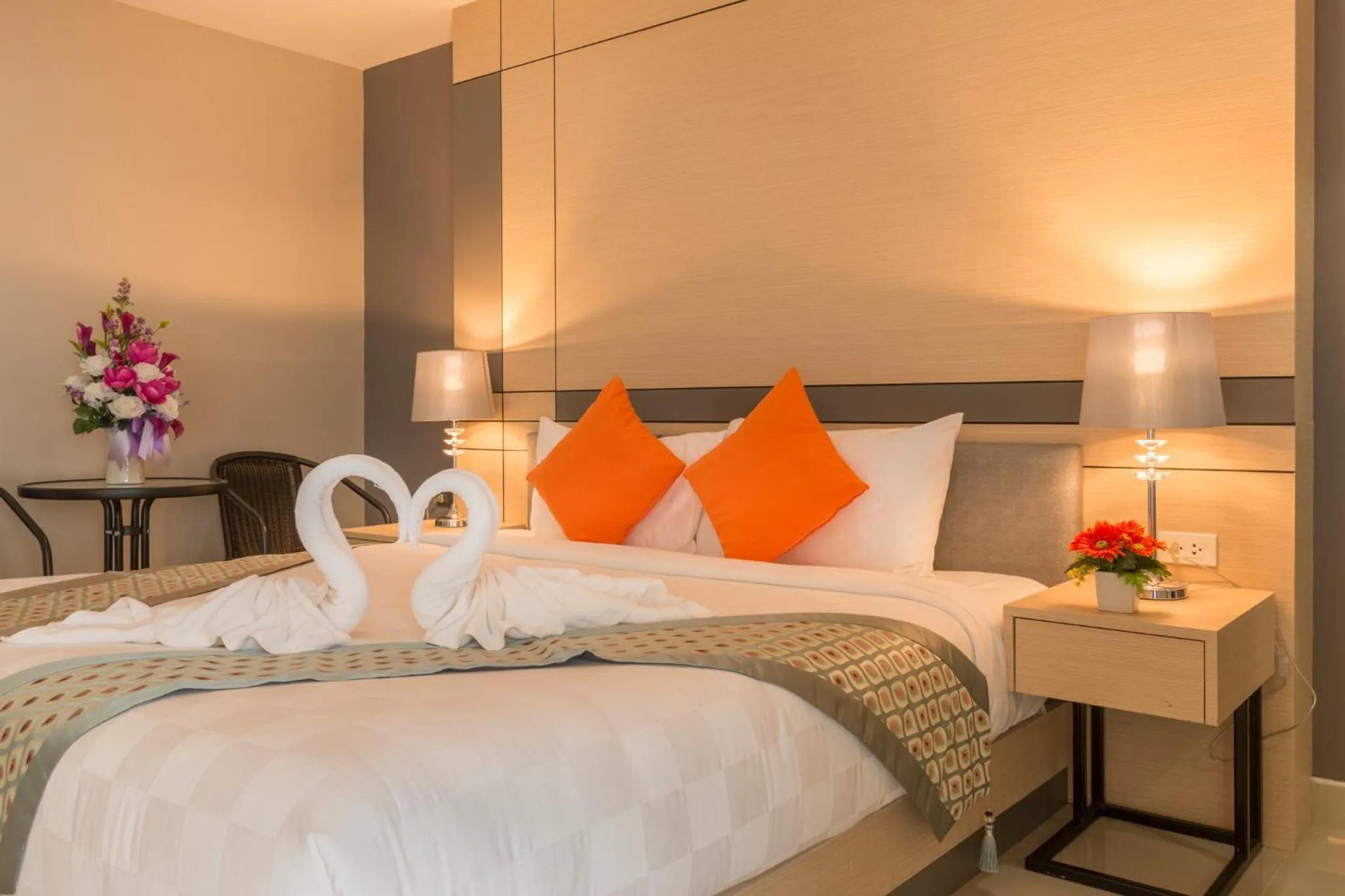 Bed in The Smart Hotel Hat Yai