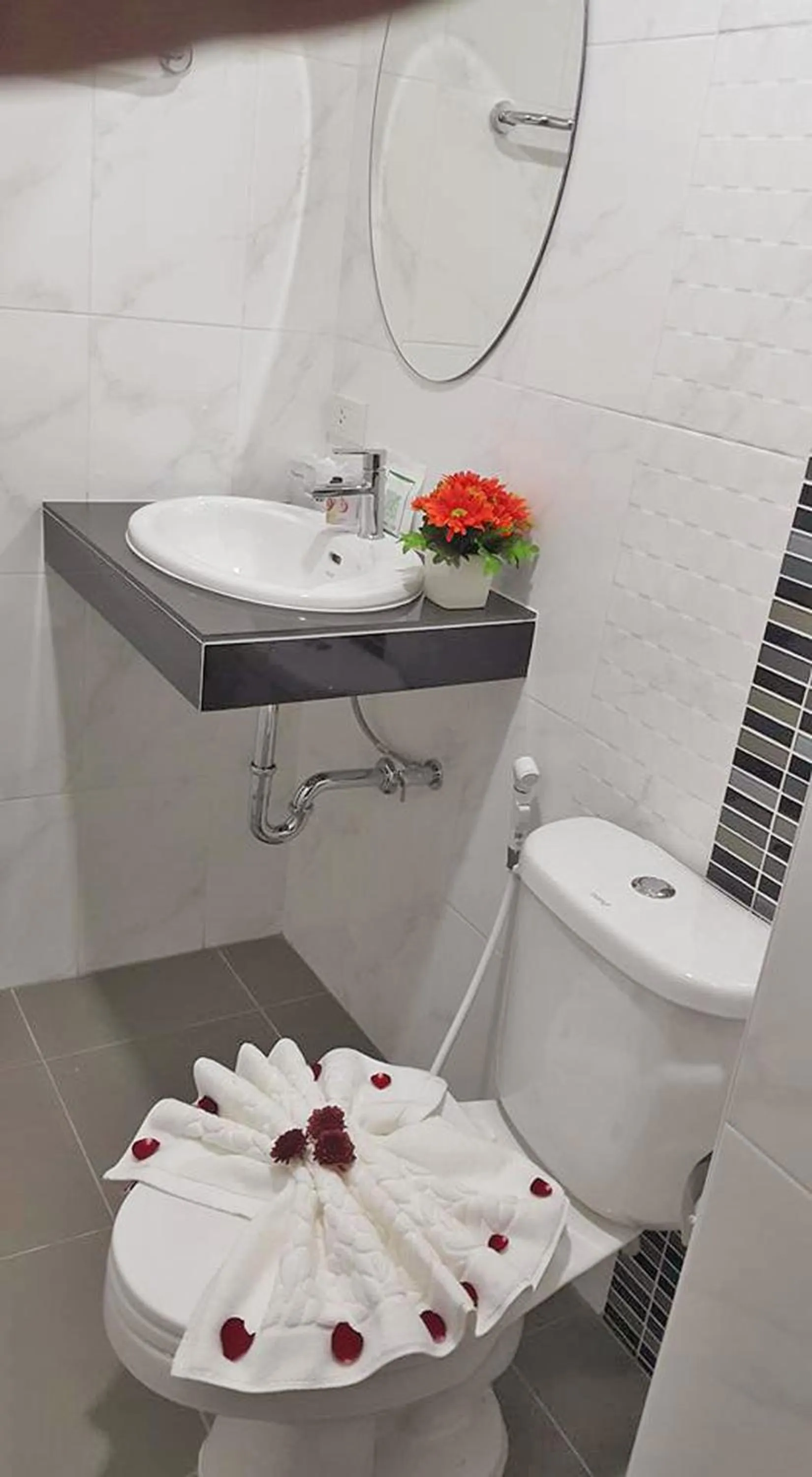Bathroom in The Smart Hotel Hat Yai