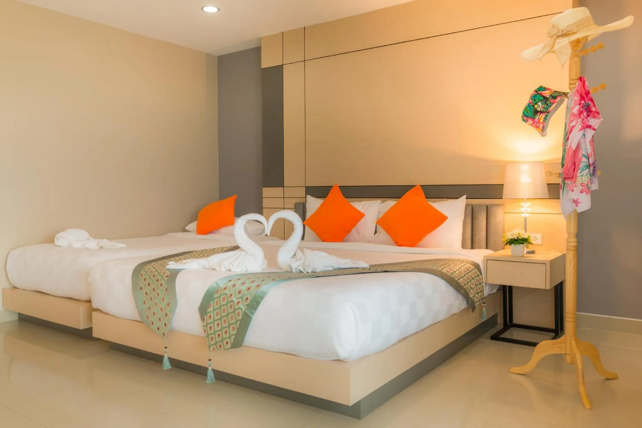 Bed in The Smart Hotel Hat Yai