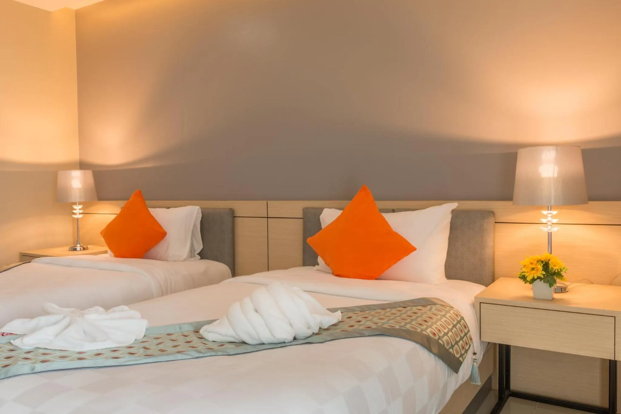 Bed in The Smart Hotel Hat Yai