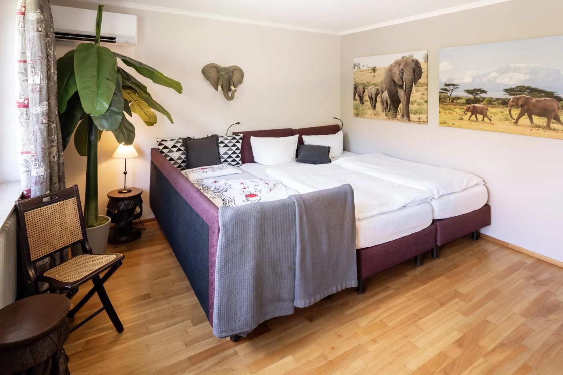 Bed in Schloss Hertefeld & Hertefeldhof