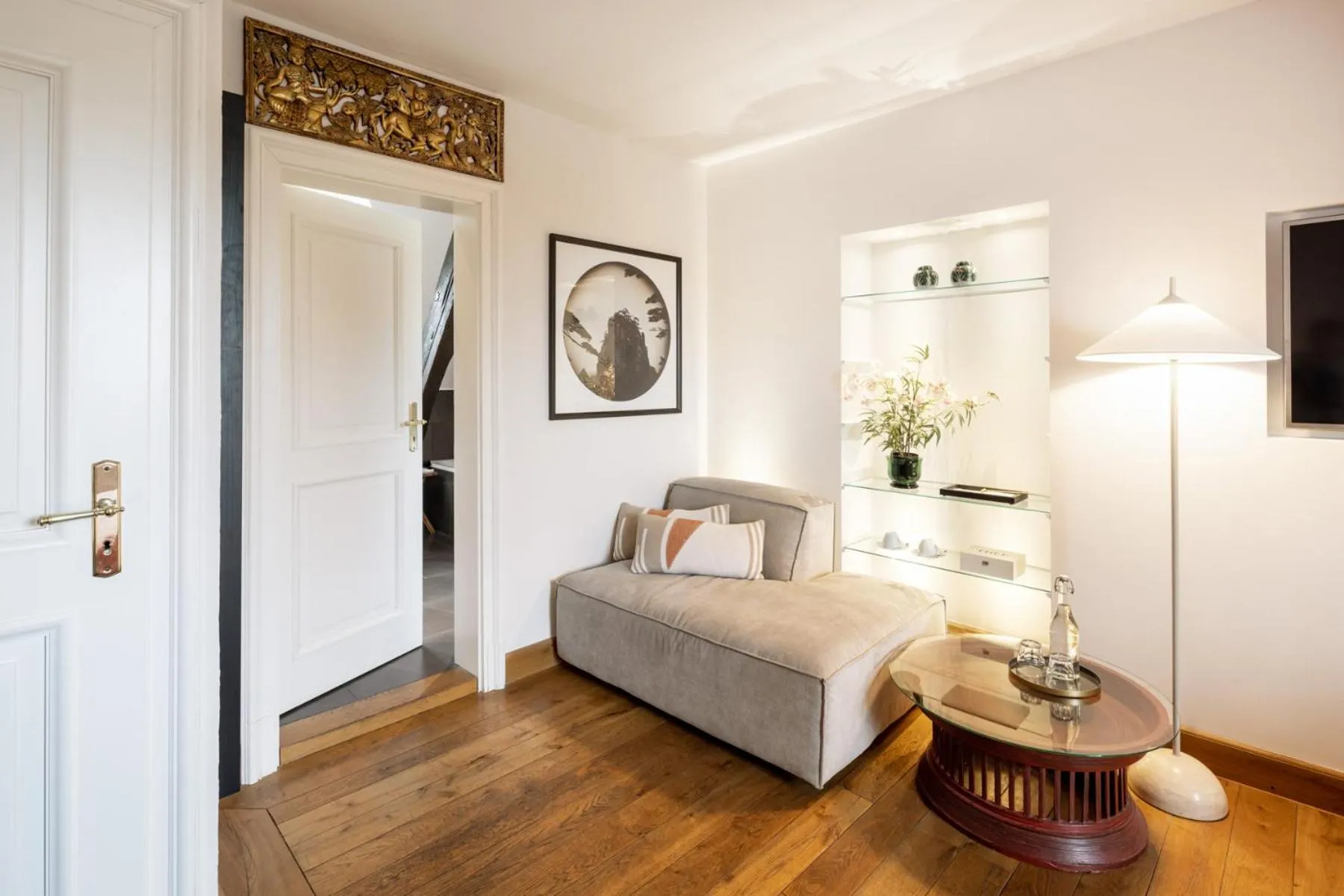 Photo of the whole room, Bed in Schloss Hertefeld & Hertefeldhof