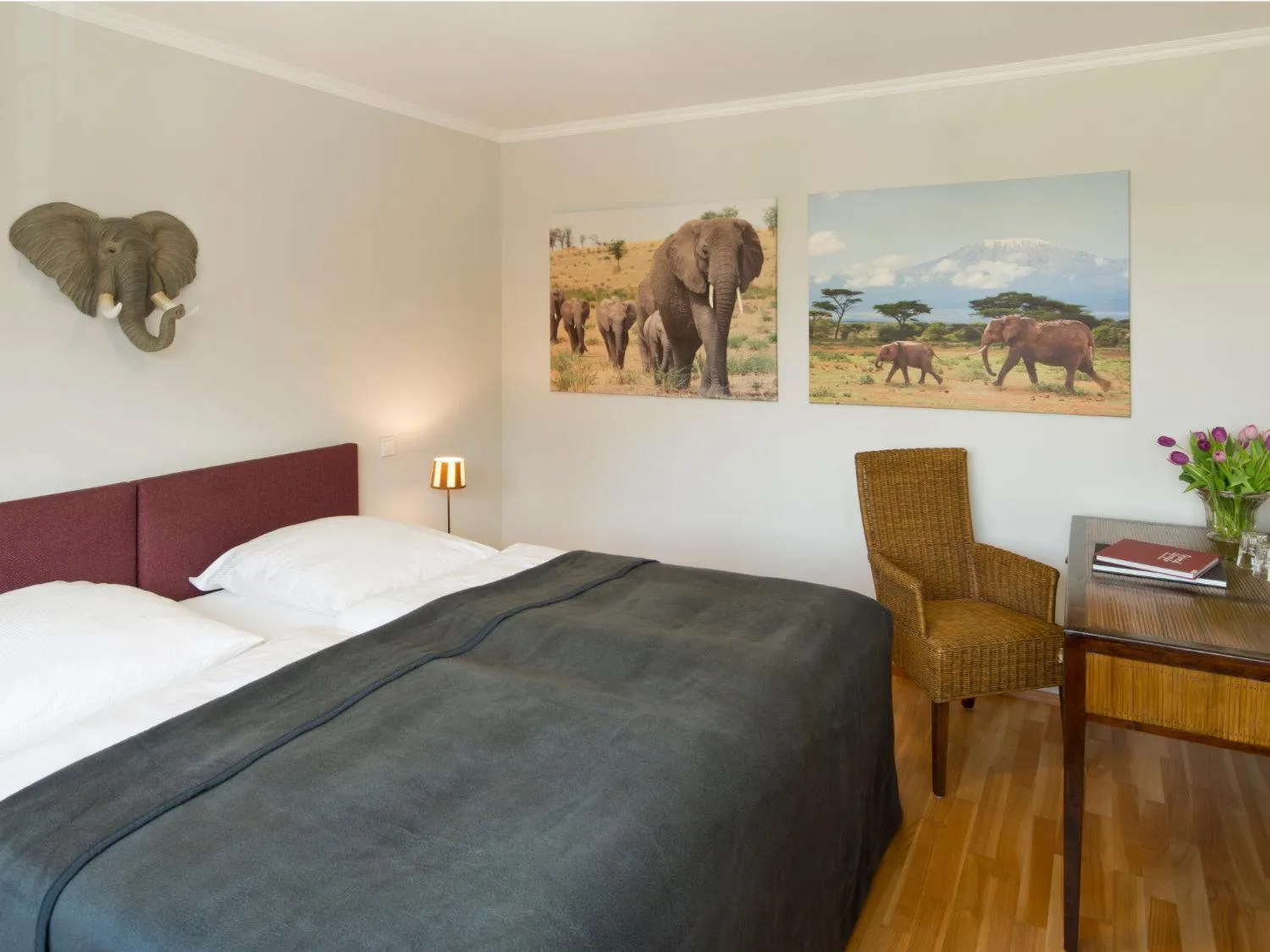 Bed in Schloss Hertefeld & Hertefeldhof