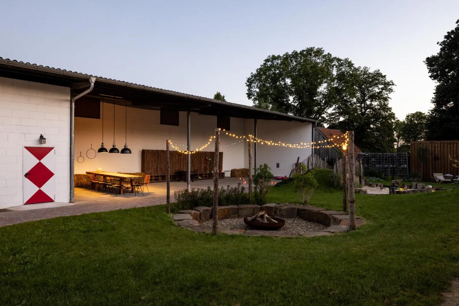 Garden in Schloss Hertefeld & Hertefeldhof