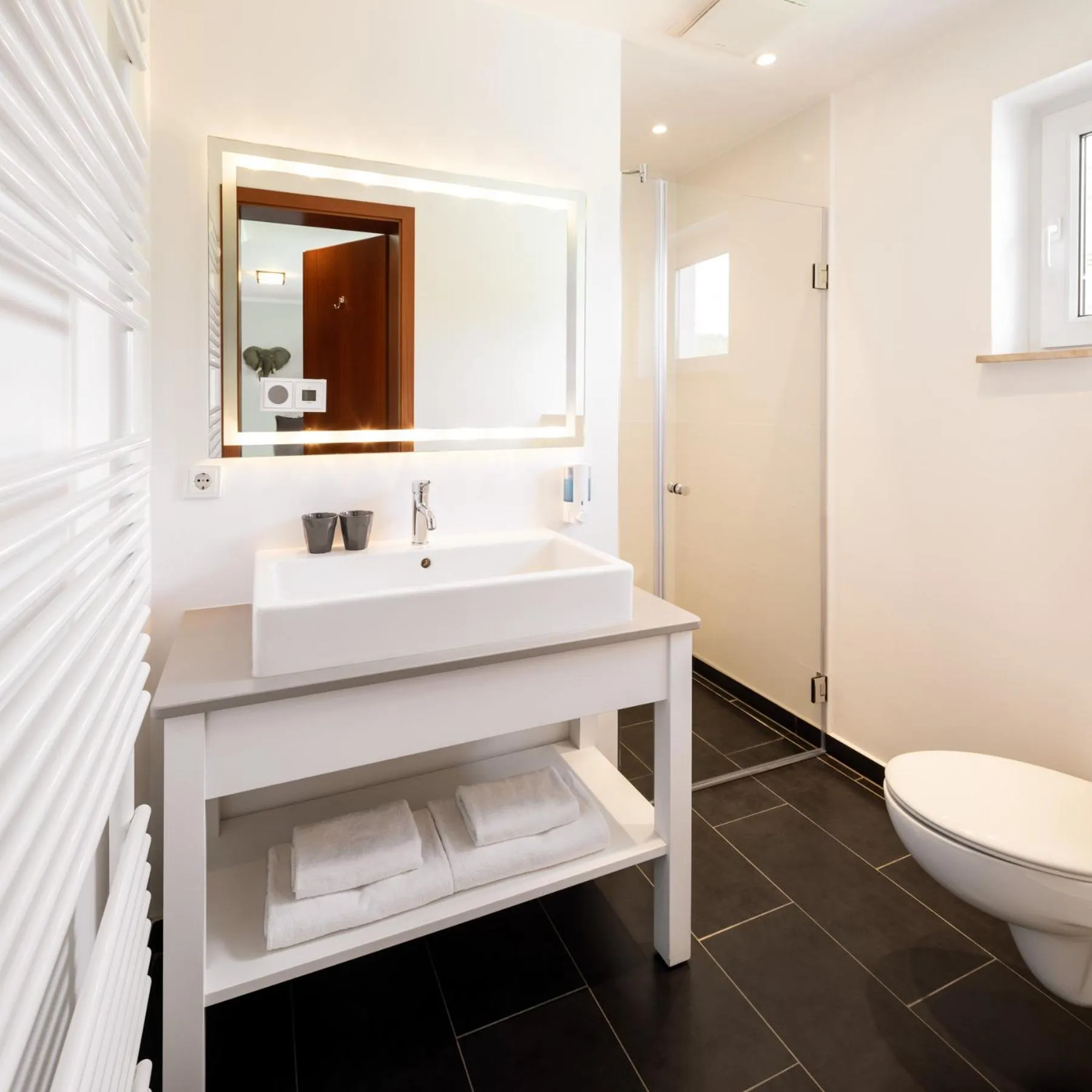 Bathroom in Schloss Hertefeld & Hertefeldhof