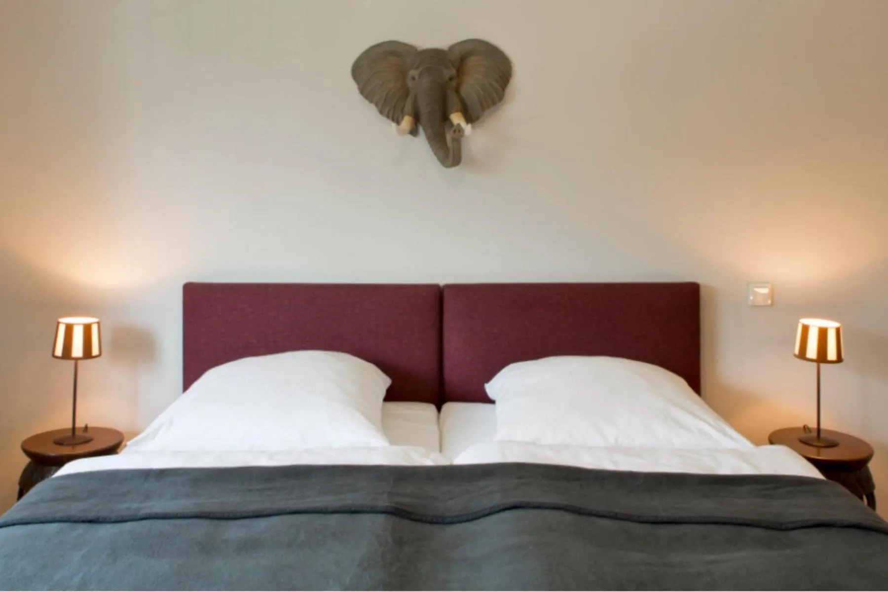 Bed in Schloss Hertefeld & Hertefeldhof