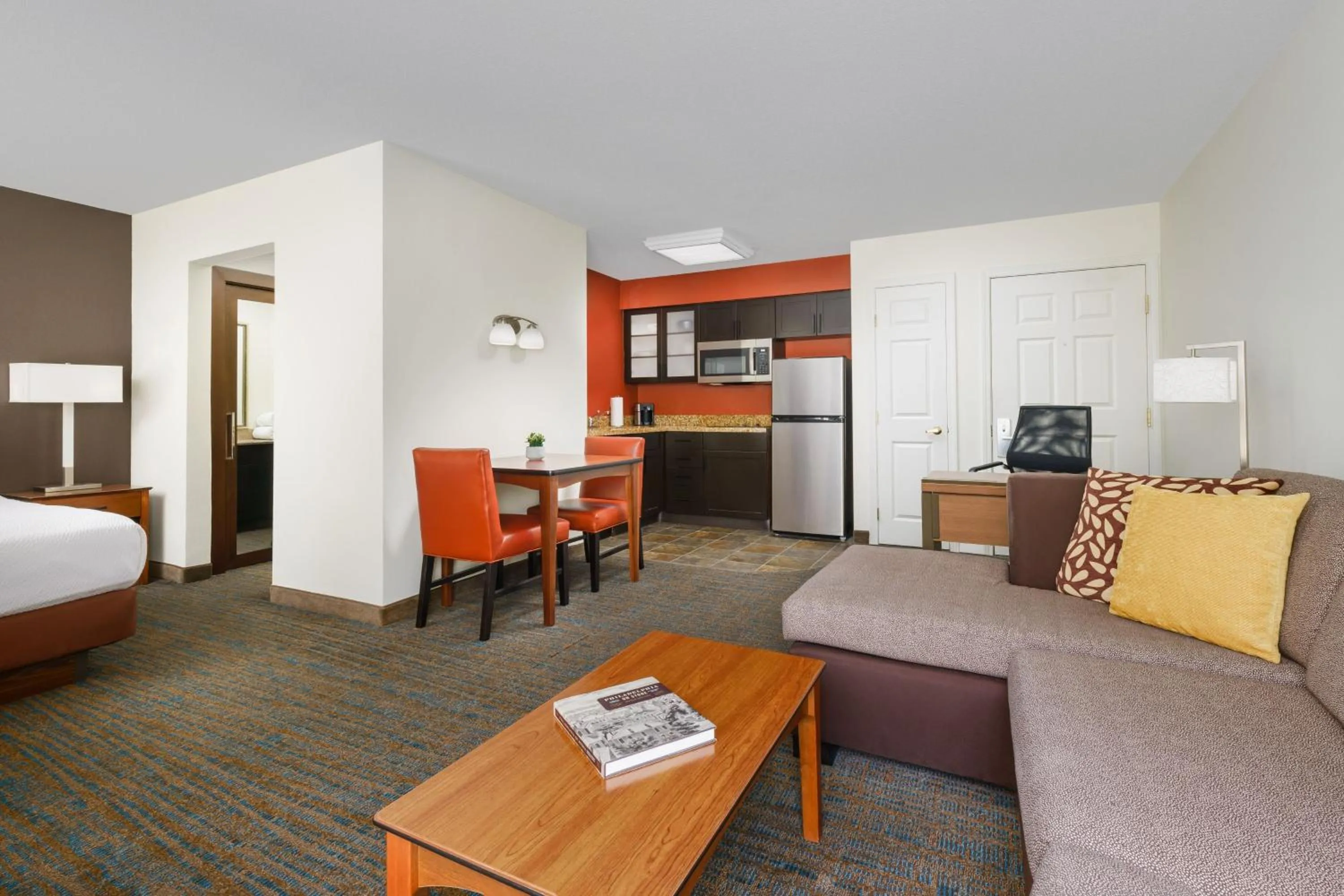 Bedroom, Bed in Residence Inn Philadelphia/Montgomeryville