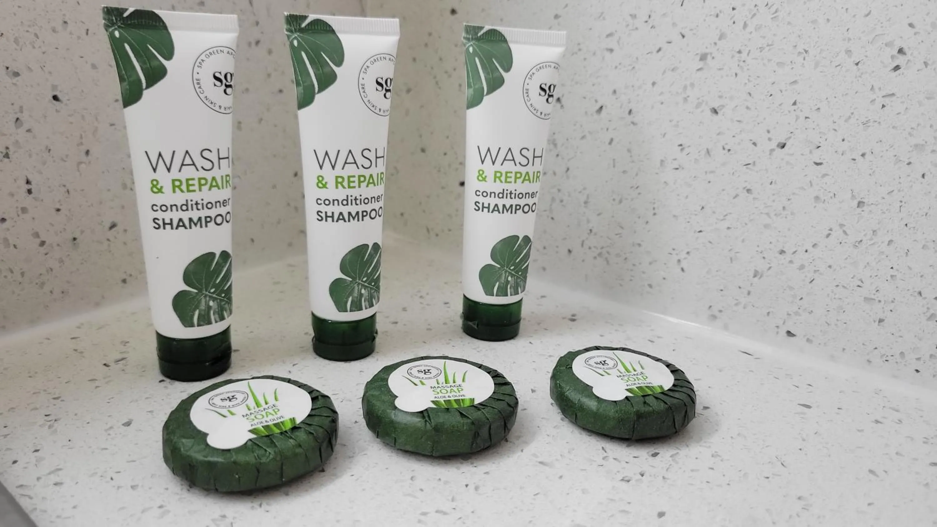 Bathroom in Presidio Parkway Inn