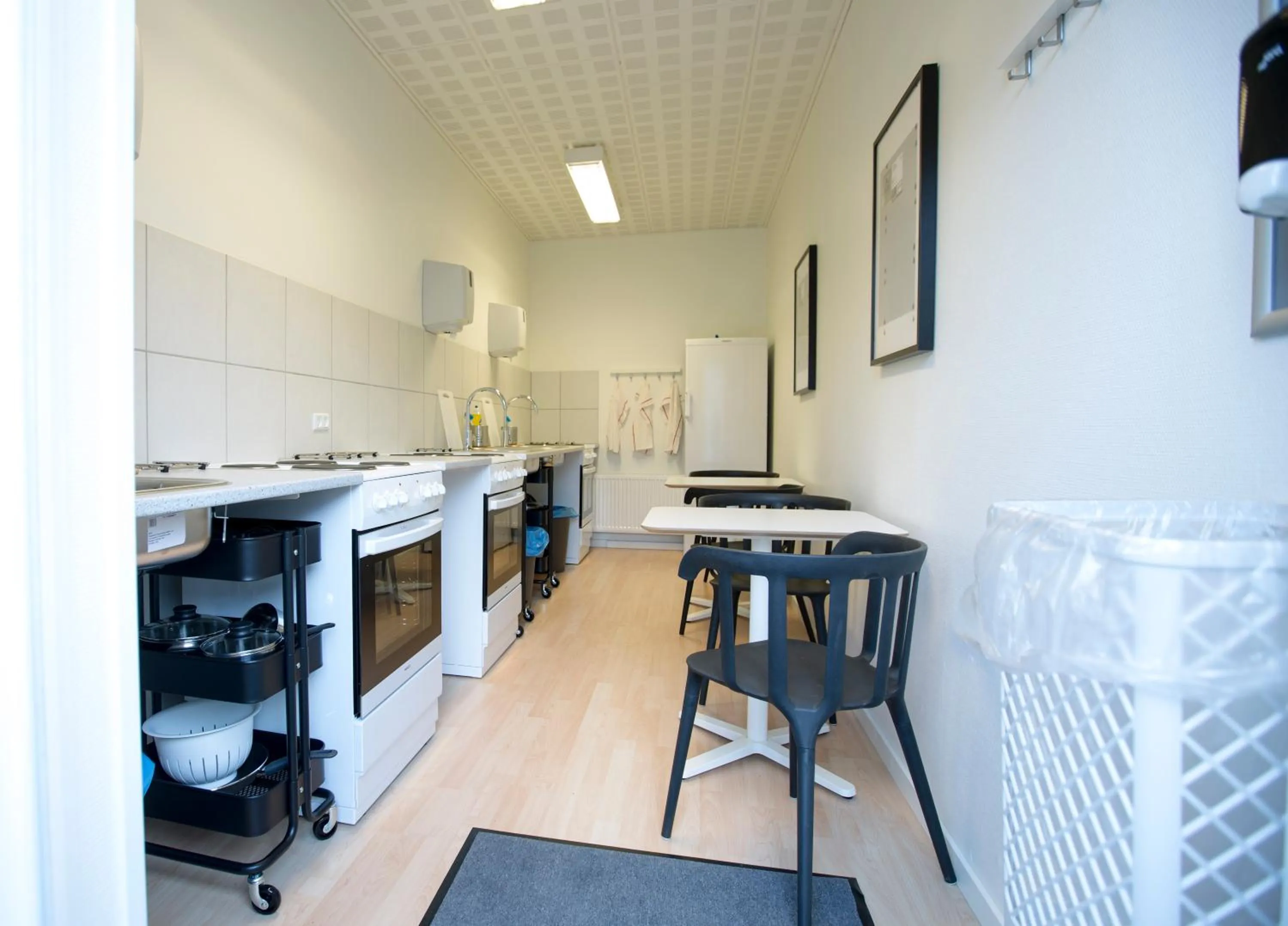 Communal kitchen in SportsPark Blaavandshuk Resort