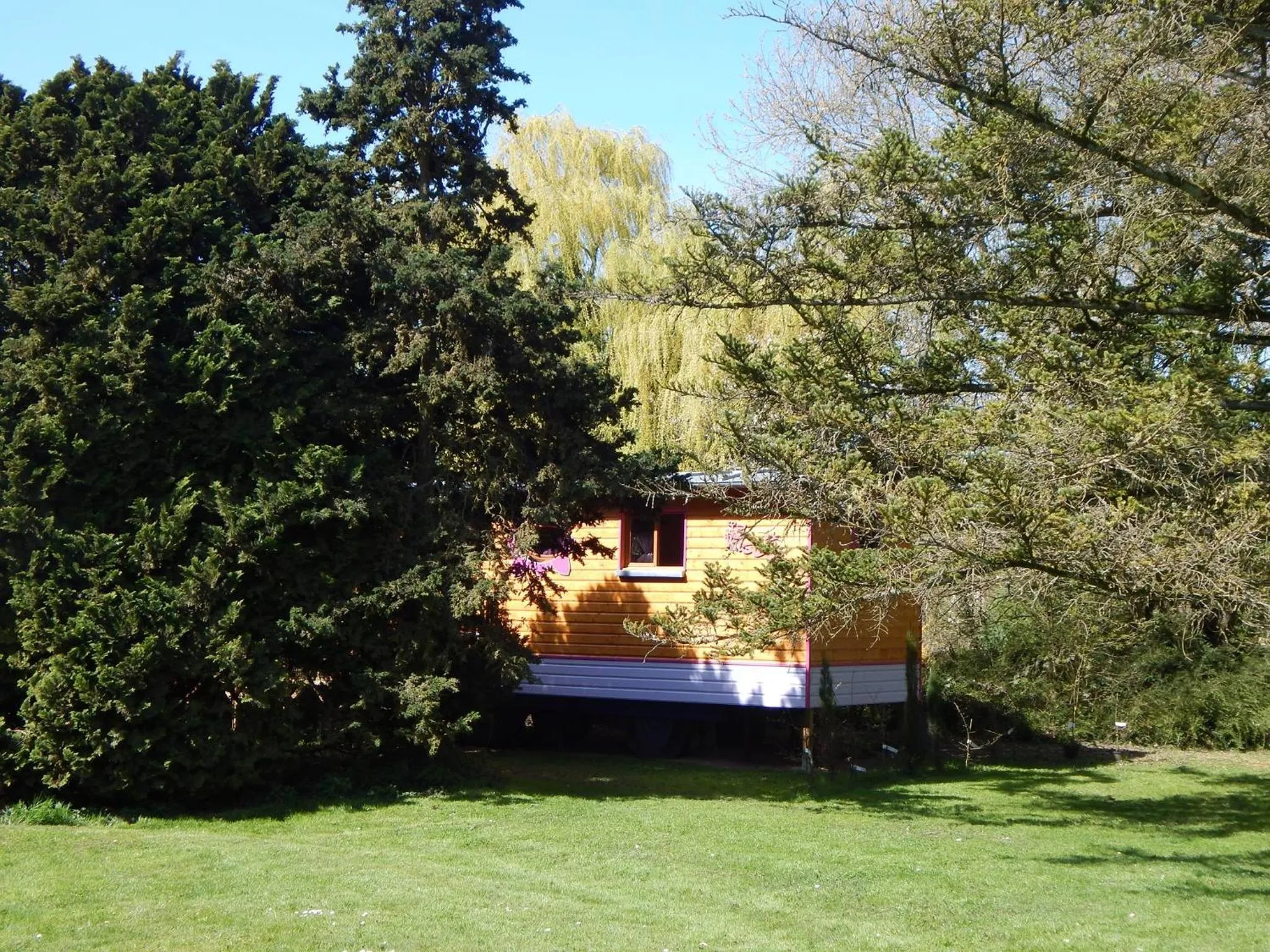 Natural landscape in Roulotte La Verdine