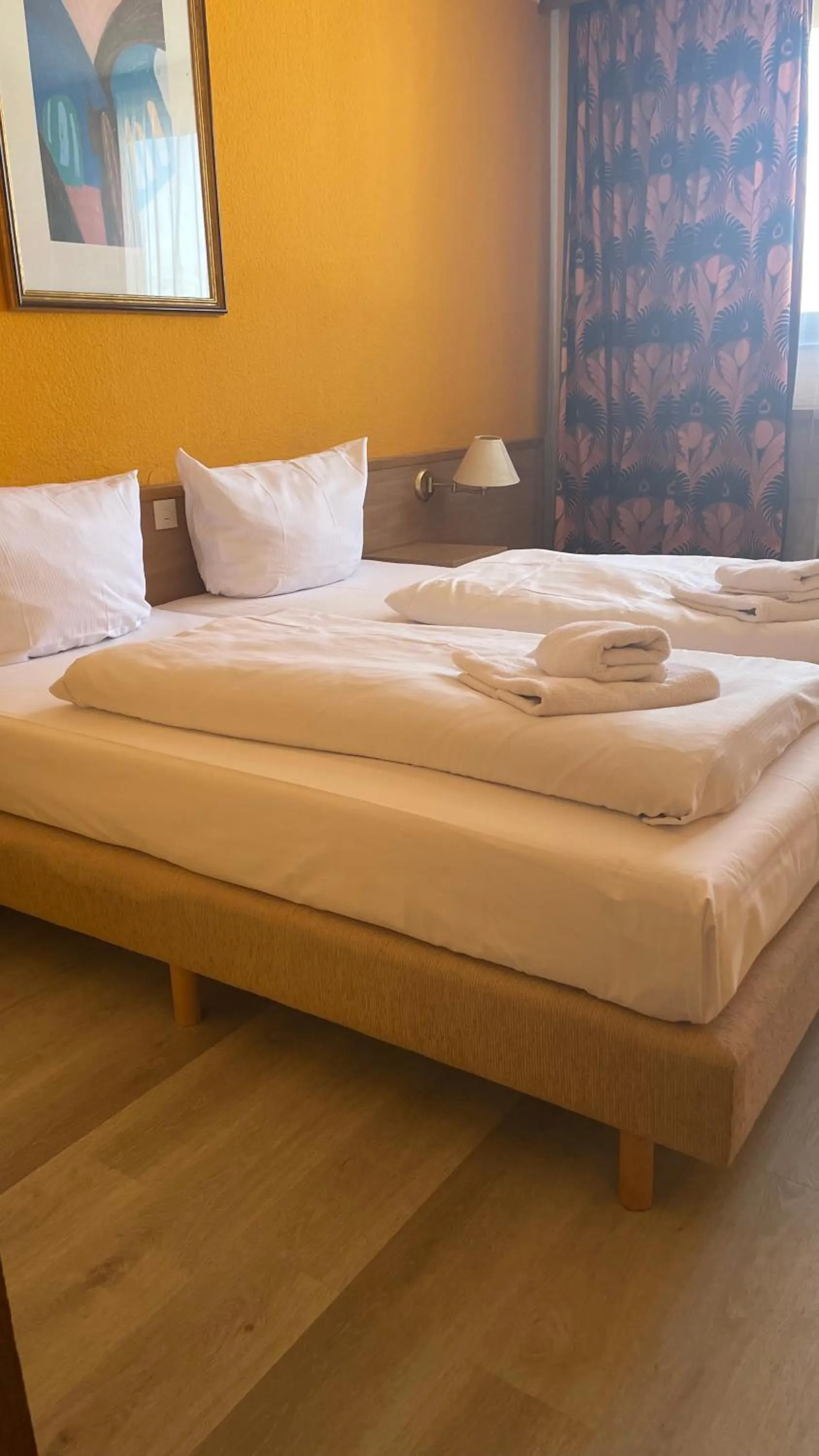 Photo of the whole room, Bed in Hotel Spreewitz am Kurfürstendamm