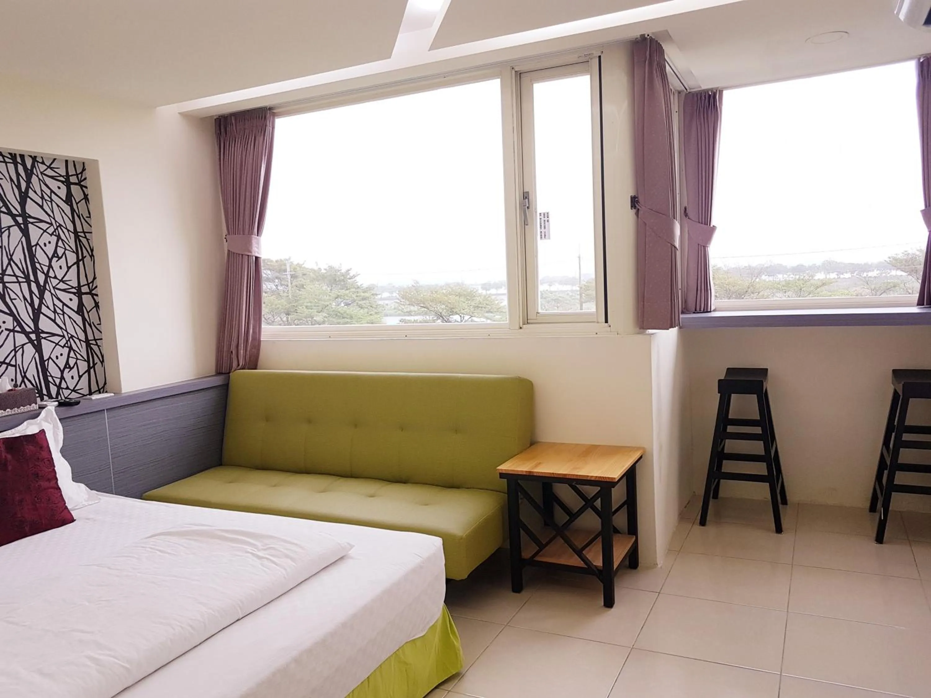 Bed in Water Bird Family