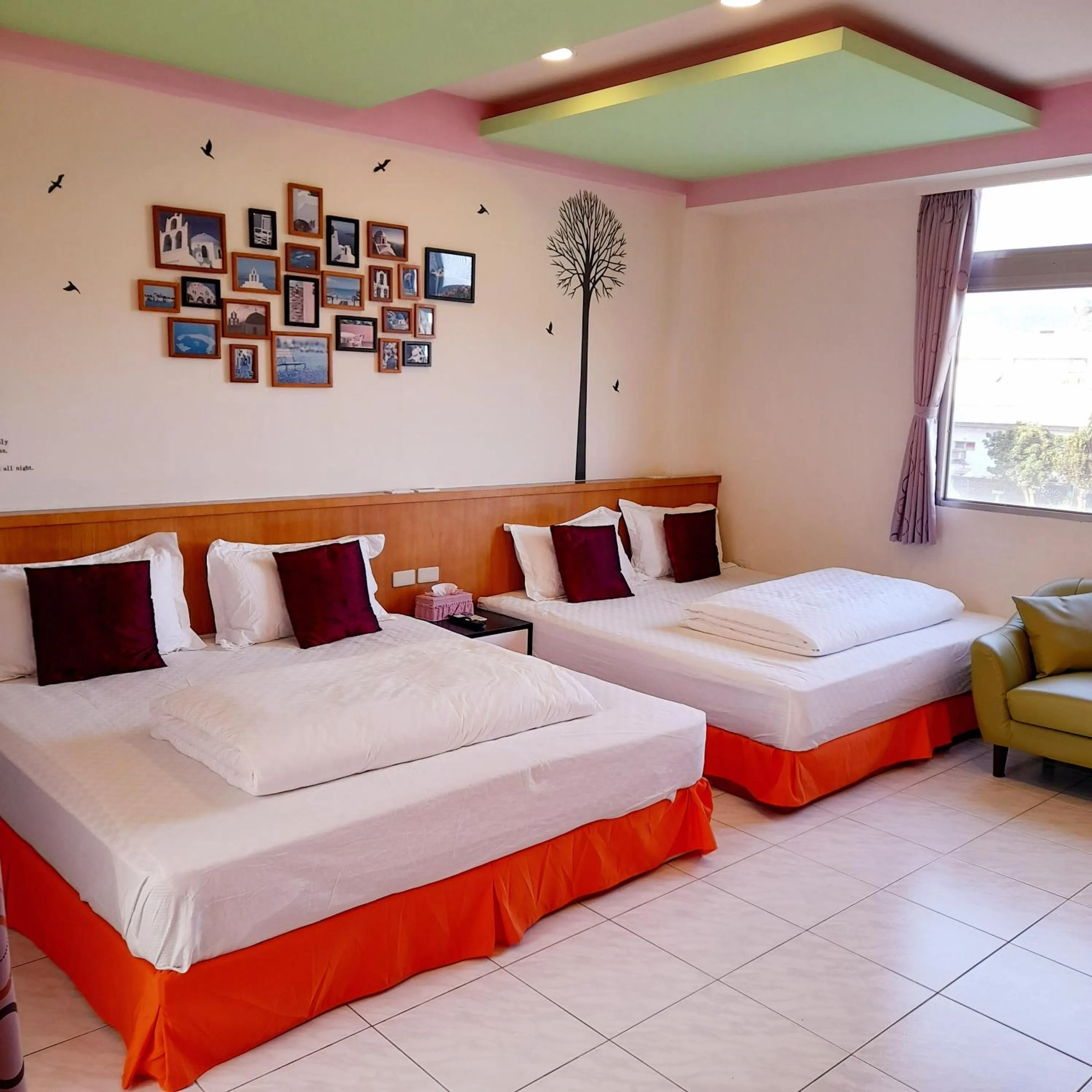 Bed in Water Bird Family