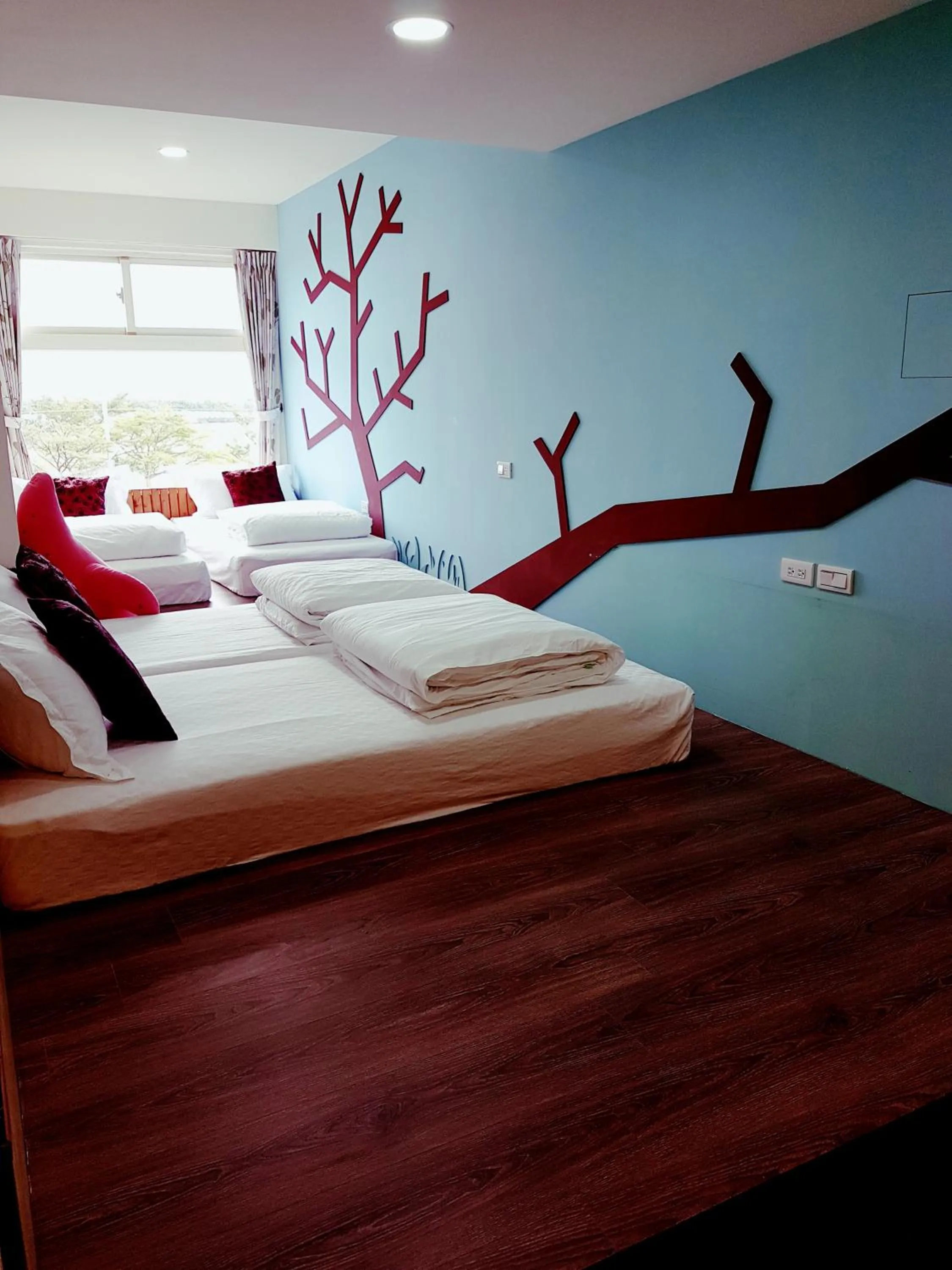 Bed in Water Bird Family