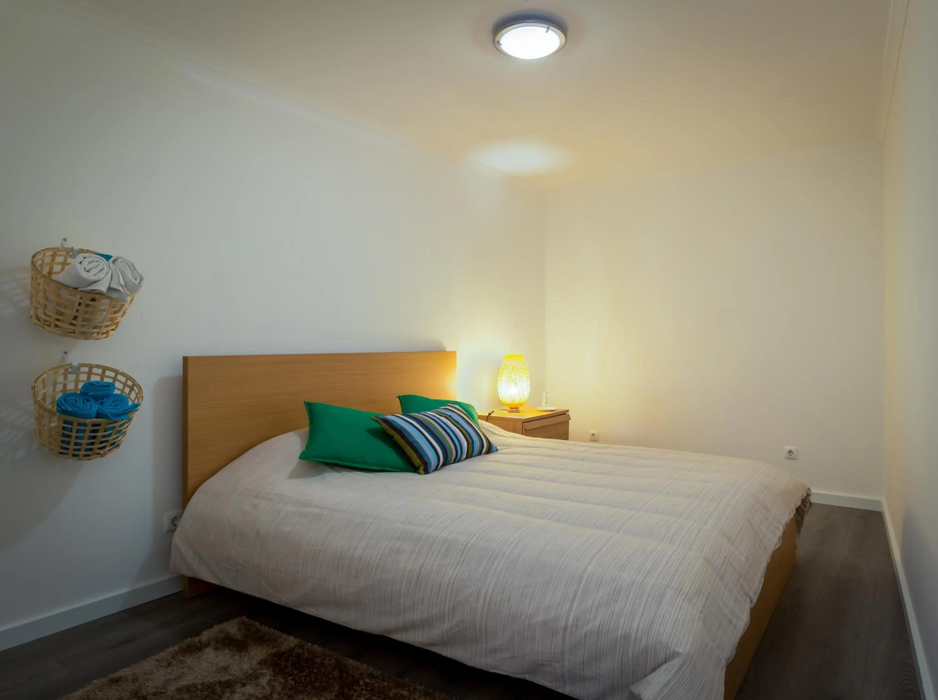 Bed in Alfama Right Point