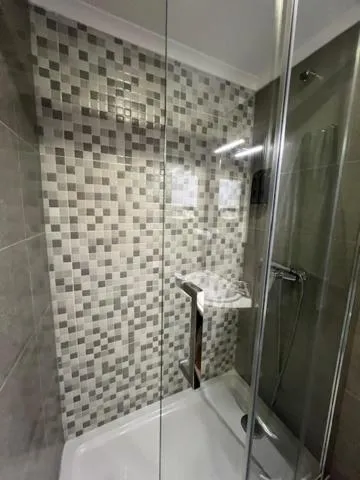 Bathroom in Alfama Right Point