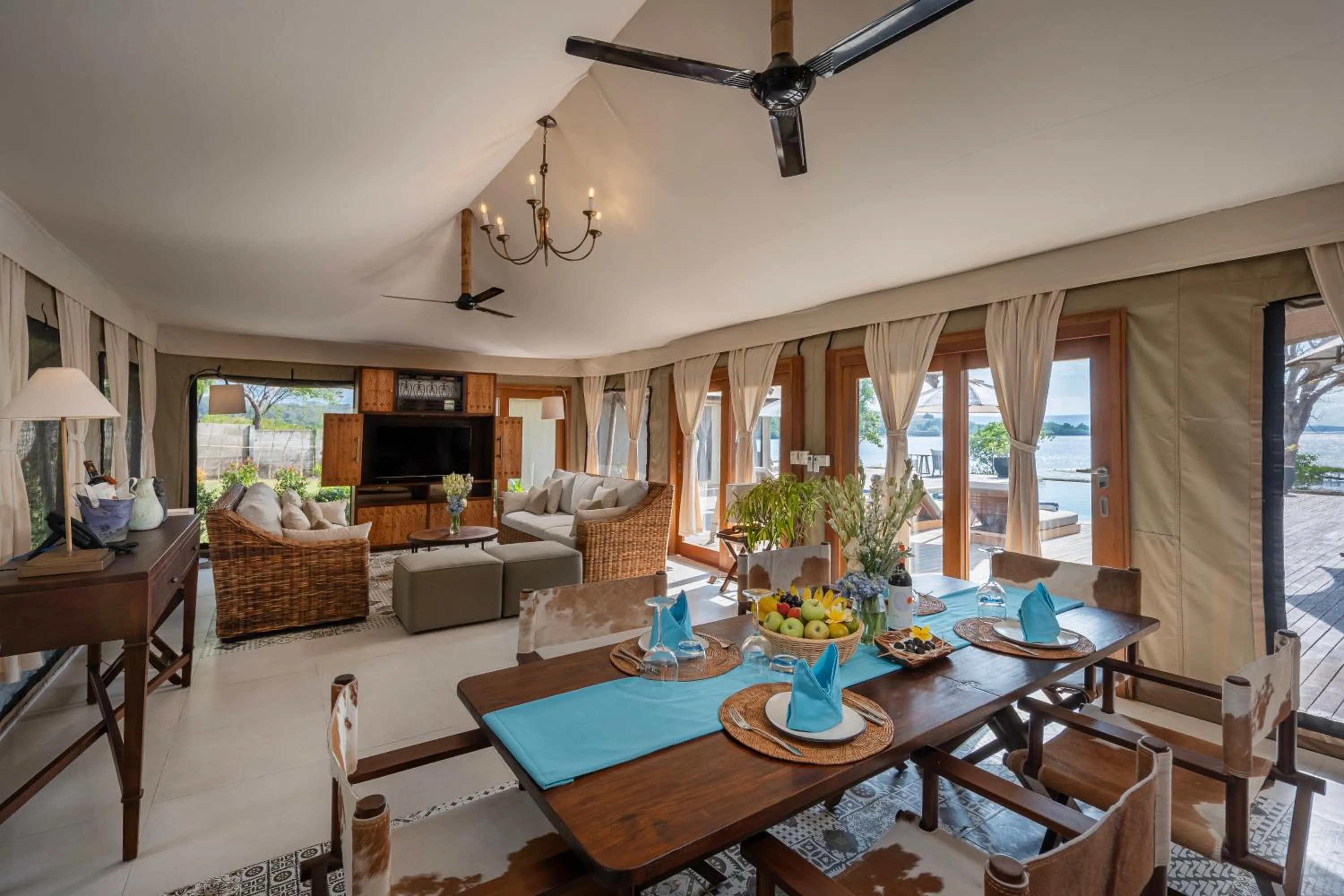 Menjangan Dynasty Resort