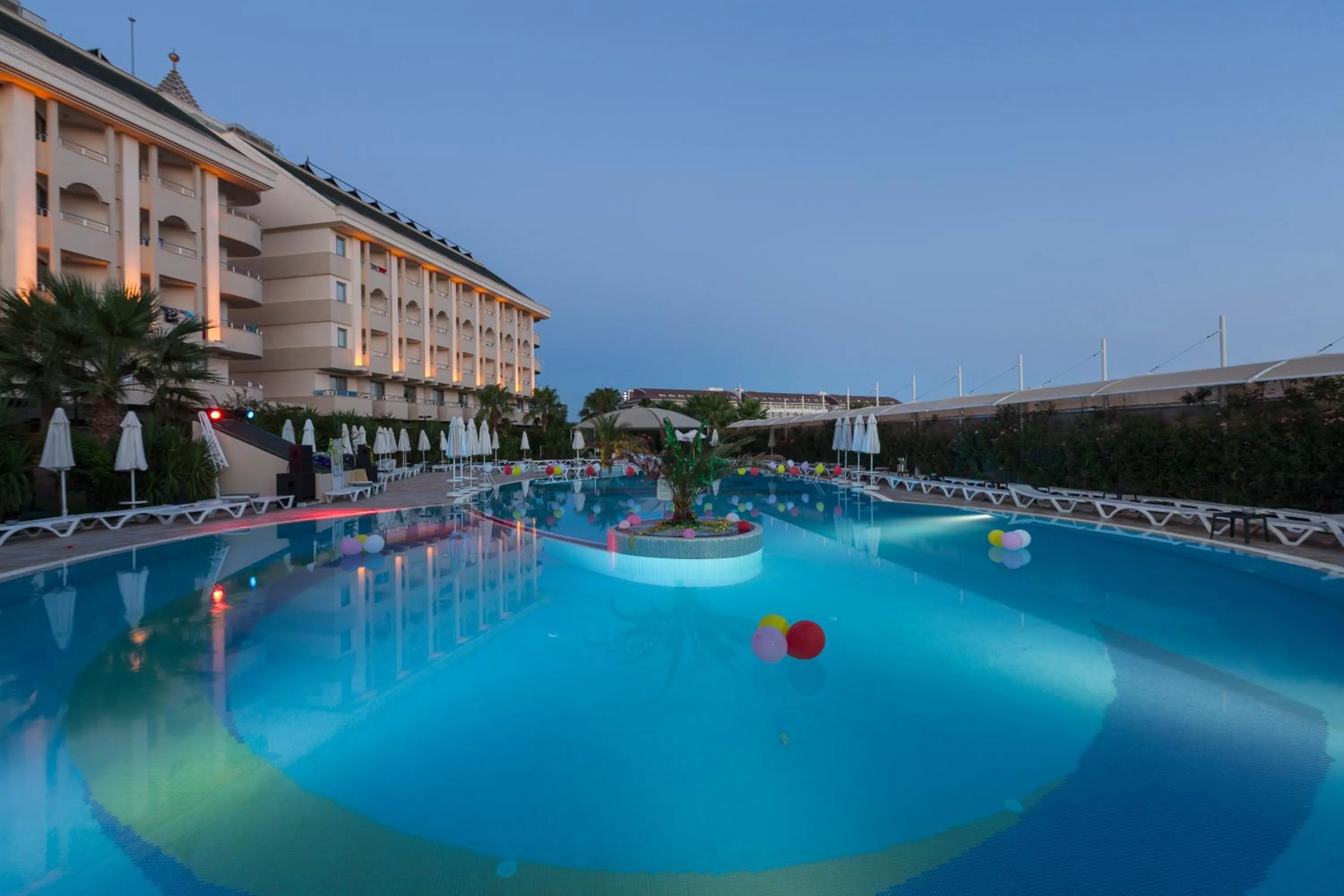 Swimming pool in Calimera Hane Garden Hotel