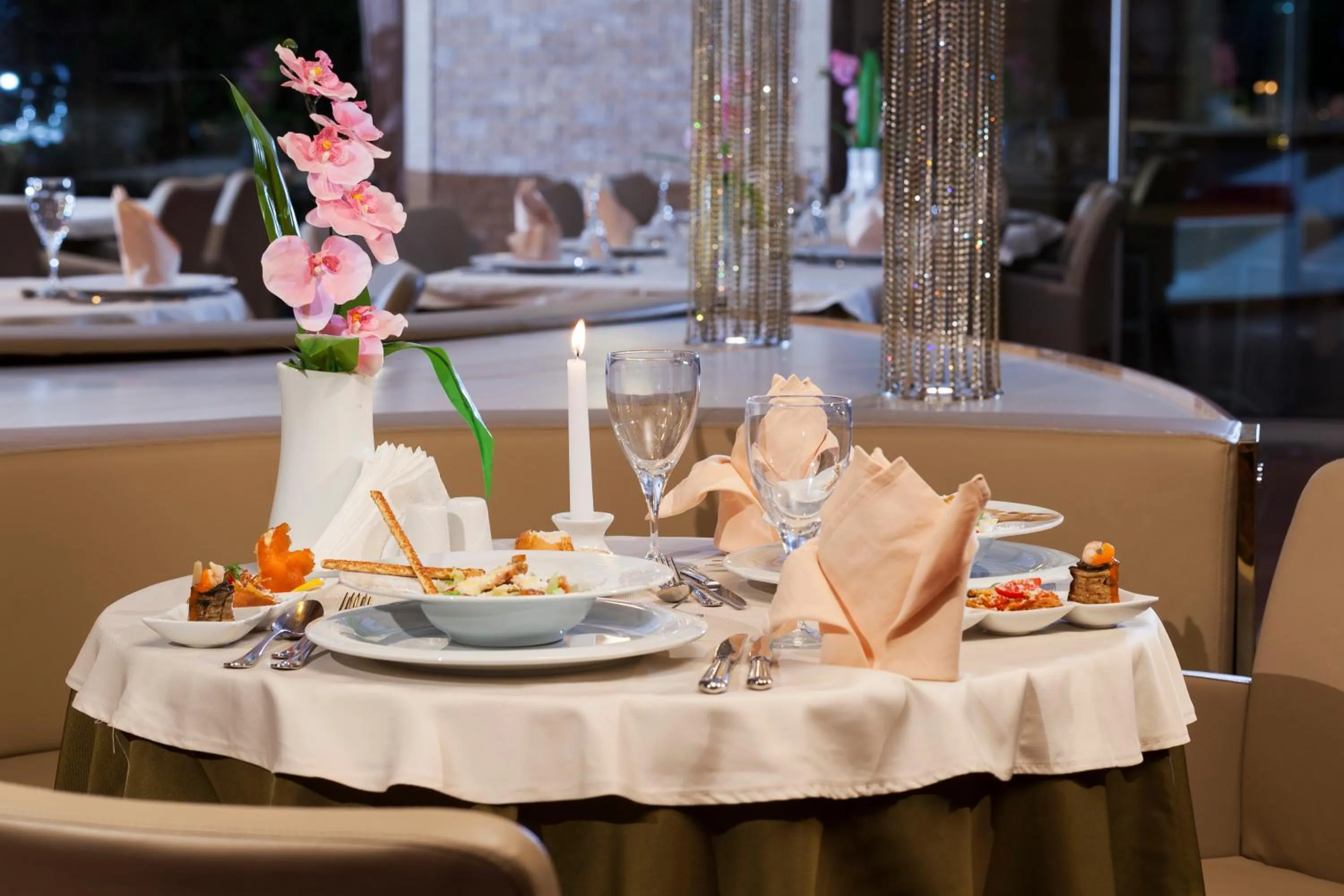 Restaurant/places to eat in Calimera Hane Garden Hotel