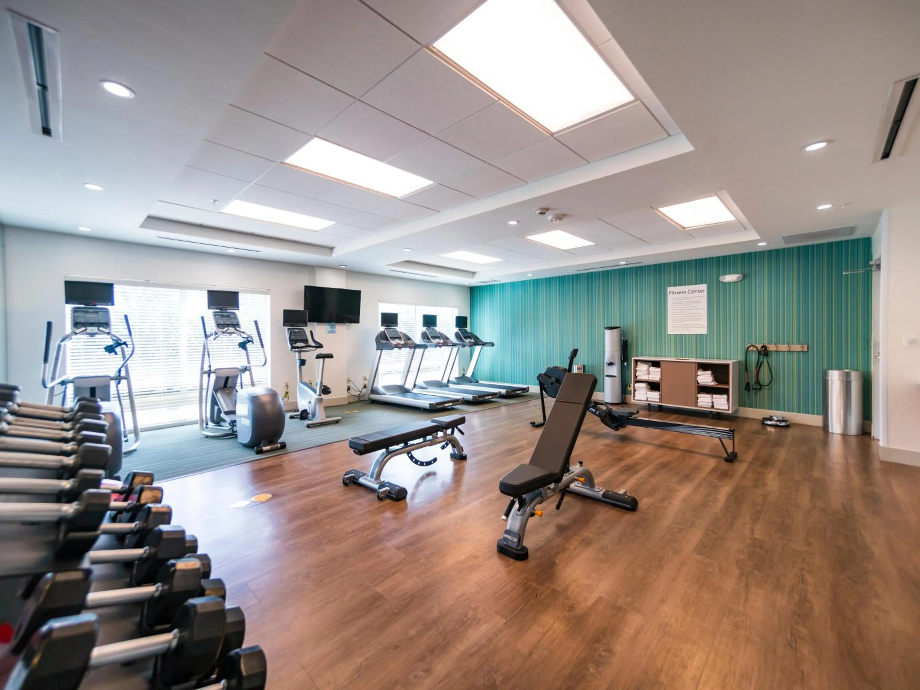 Fitness centre/facilities in Holiday Inn Express & Suites - Southaven Central - Memphis by IHG
