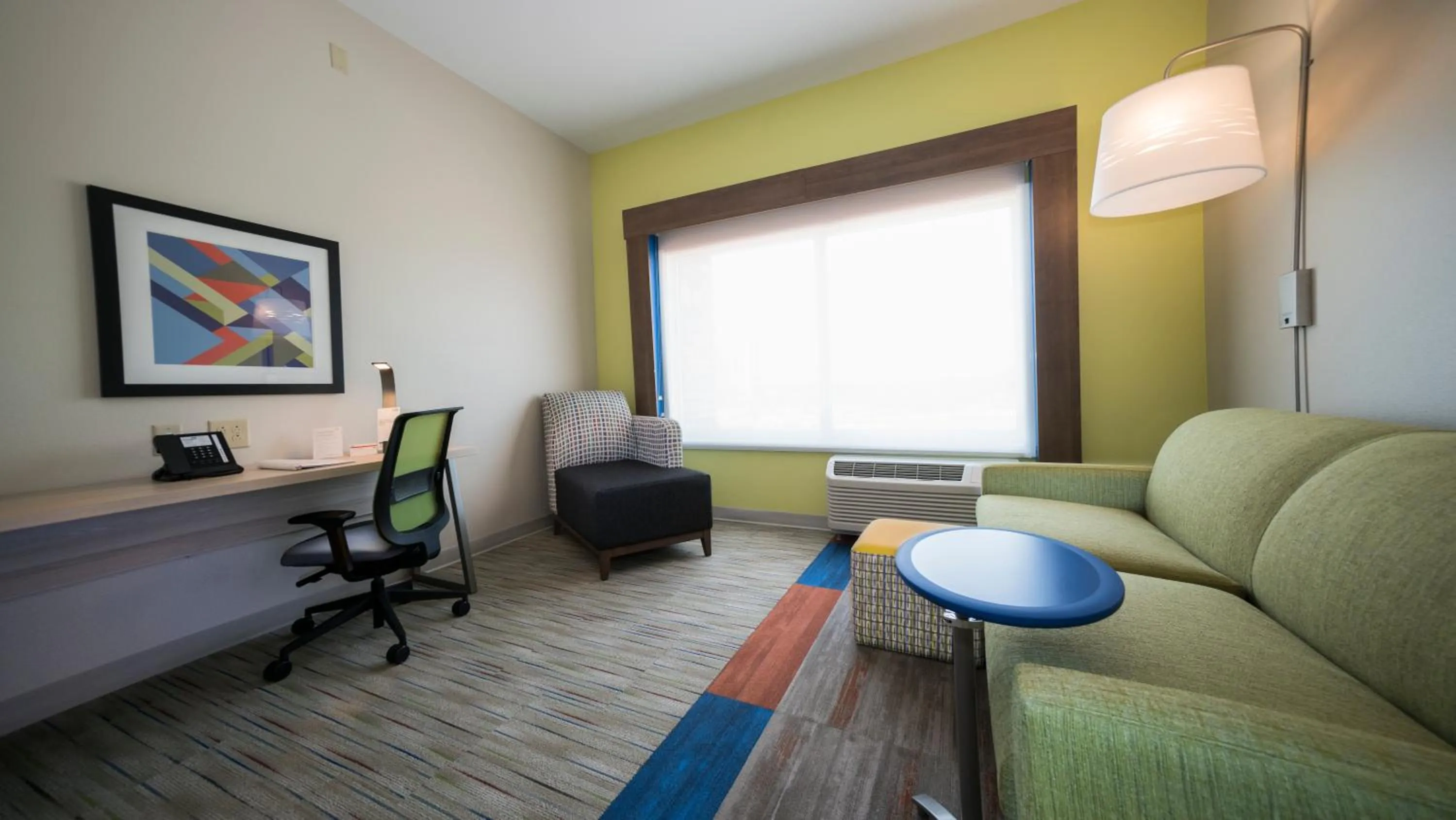 Photo of the whole room in Holiday Inn Express & Suites - Southaven Central - Memphis by IHG