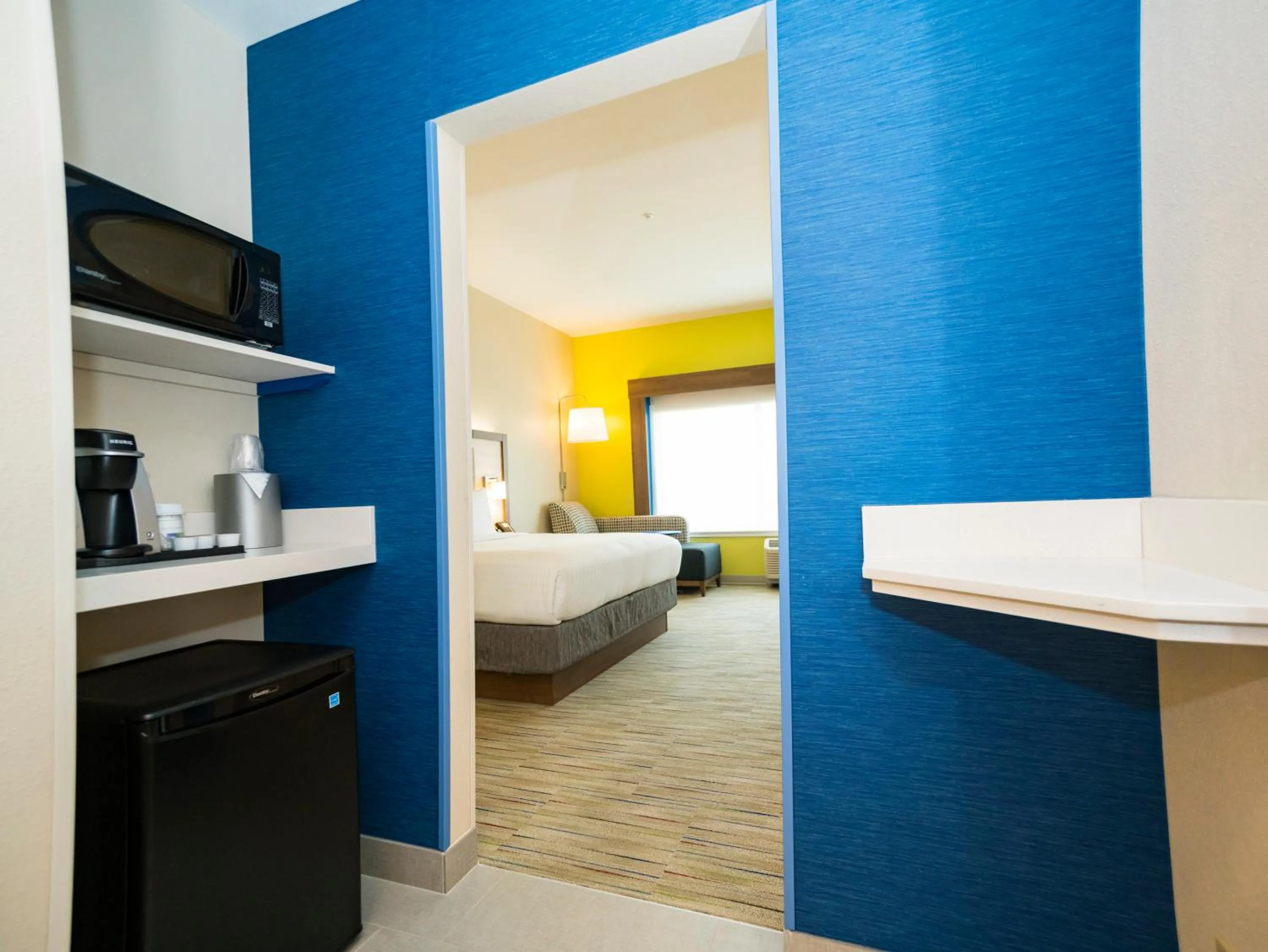 Bed in Holiday Inn Express & Suites - Southaven Central - Memphis by IHG