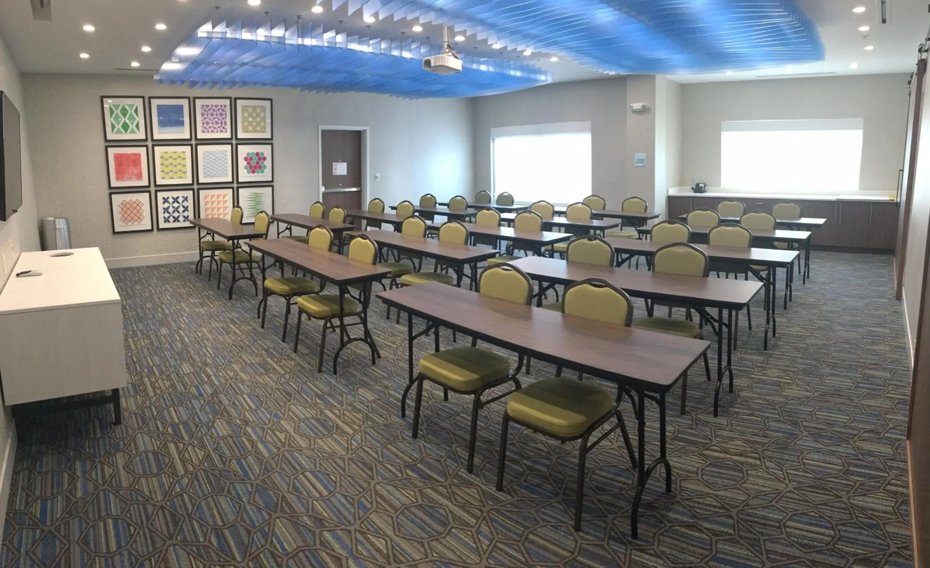 Meeting/conference room in Holiday Inn Express & Suites - Southaven Central - Memphis by IHG