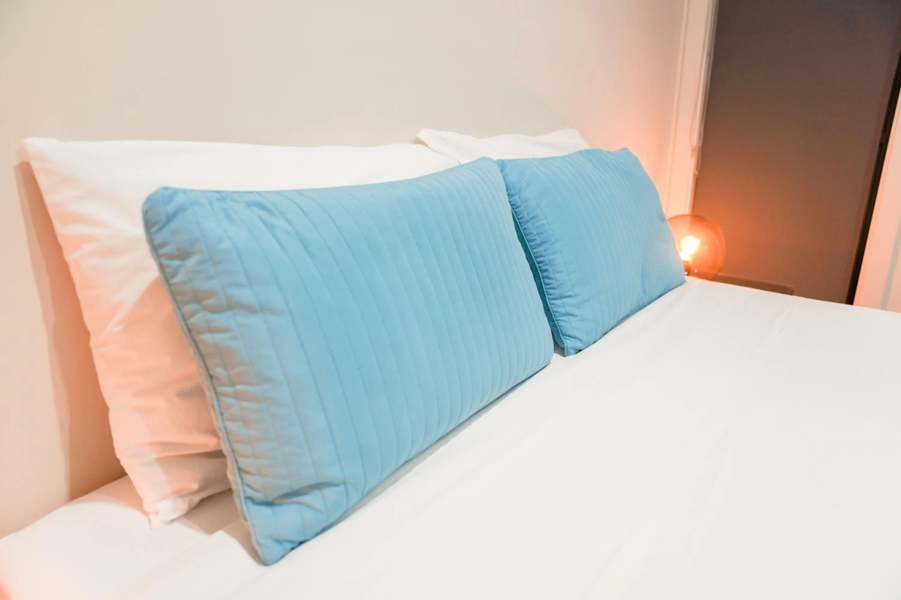 Bed in Villas on the Bay Kingscote